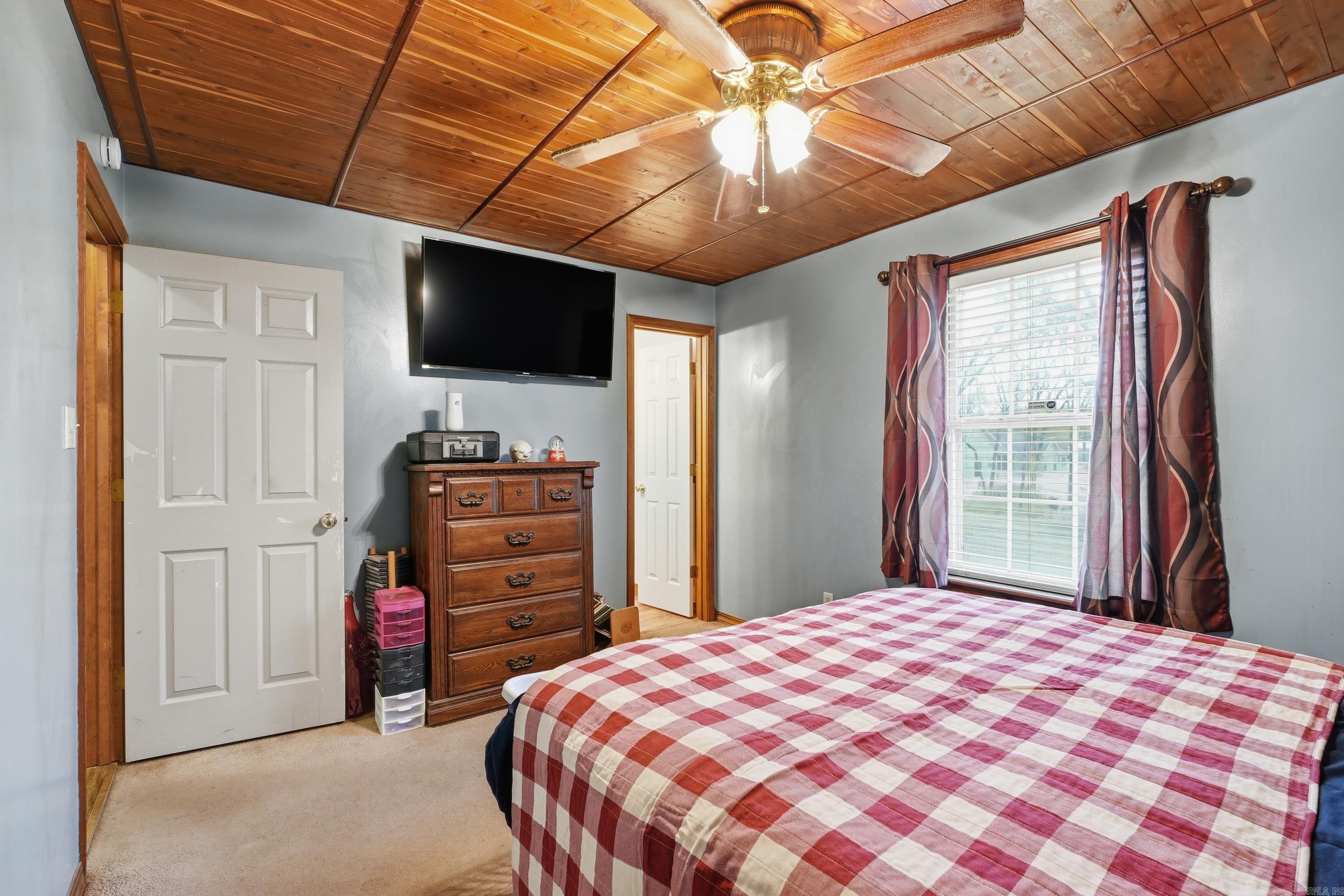 3425 River View  Russellville, AR