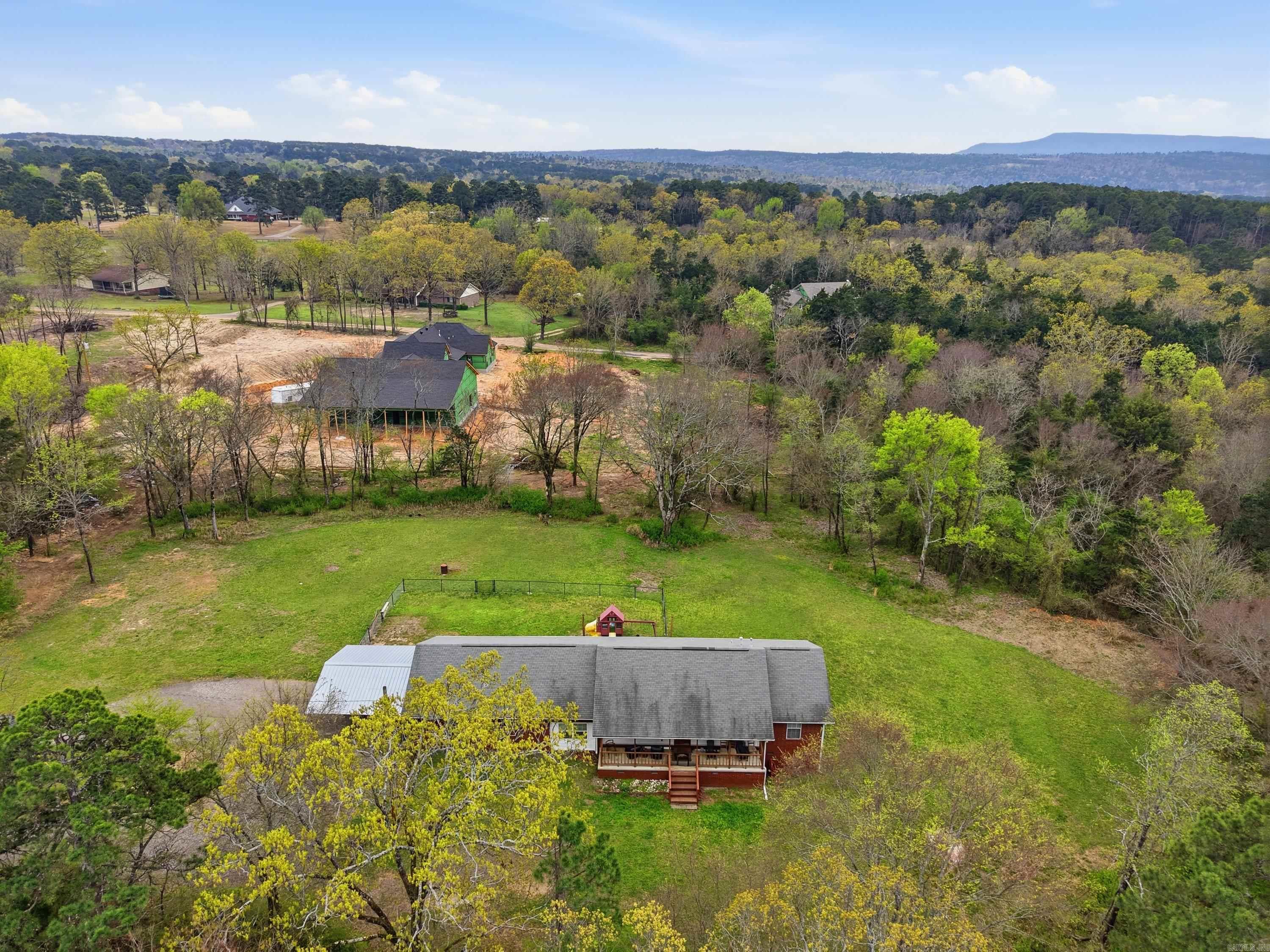 3425 River View  Russellville, AR