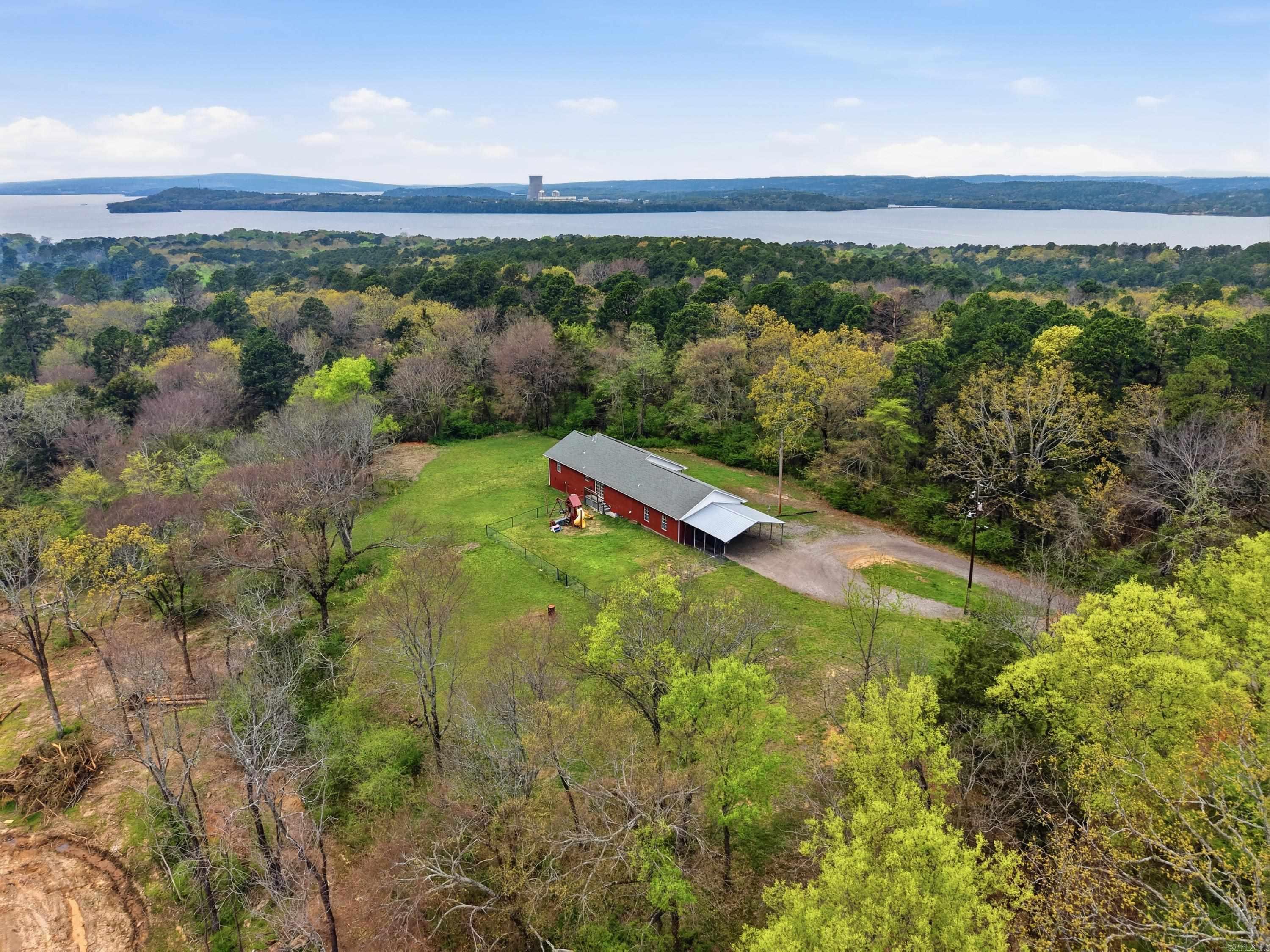 3425 River View  Russellville, AR