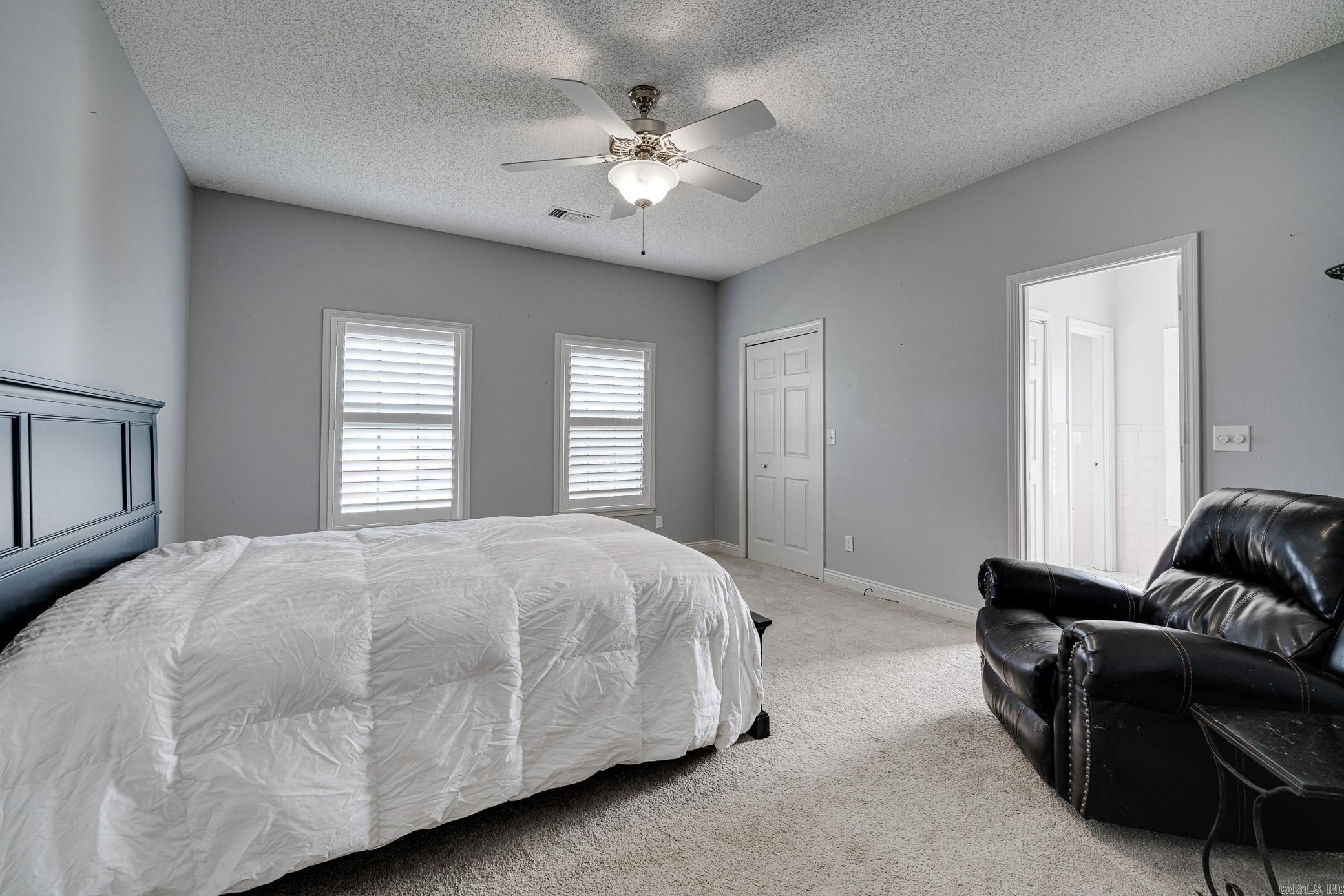 17 Ozark  Greenbrier, AR