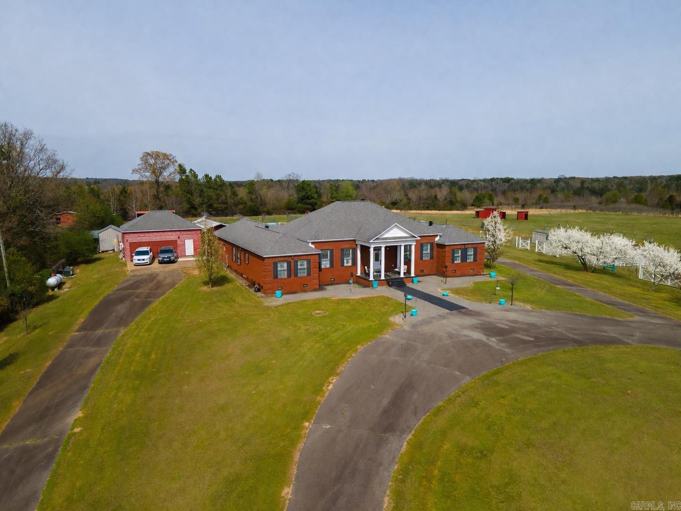 17 Ozark  Greenbrier, AR