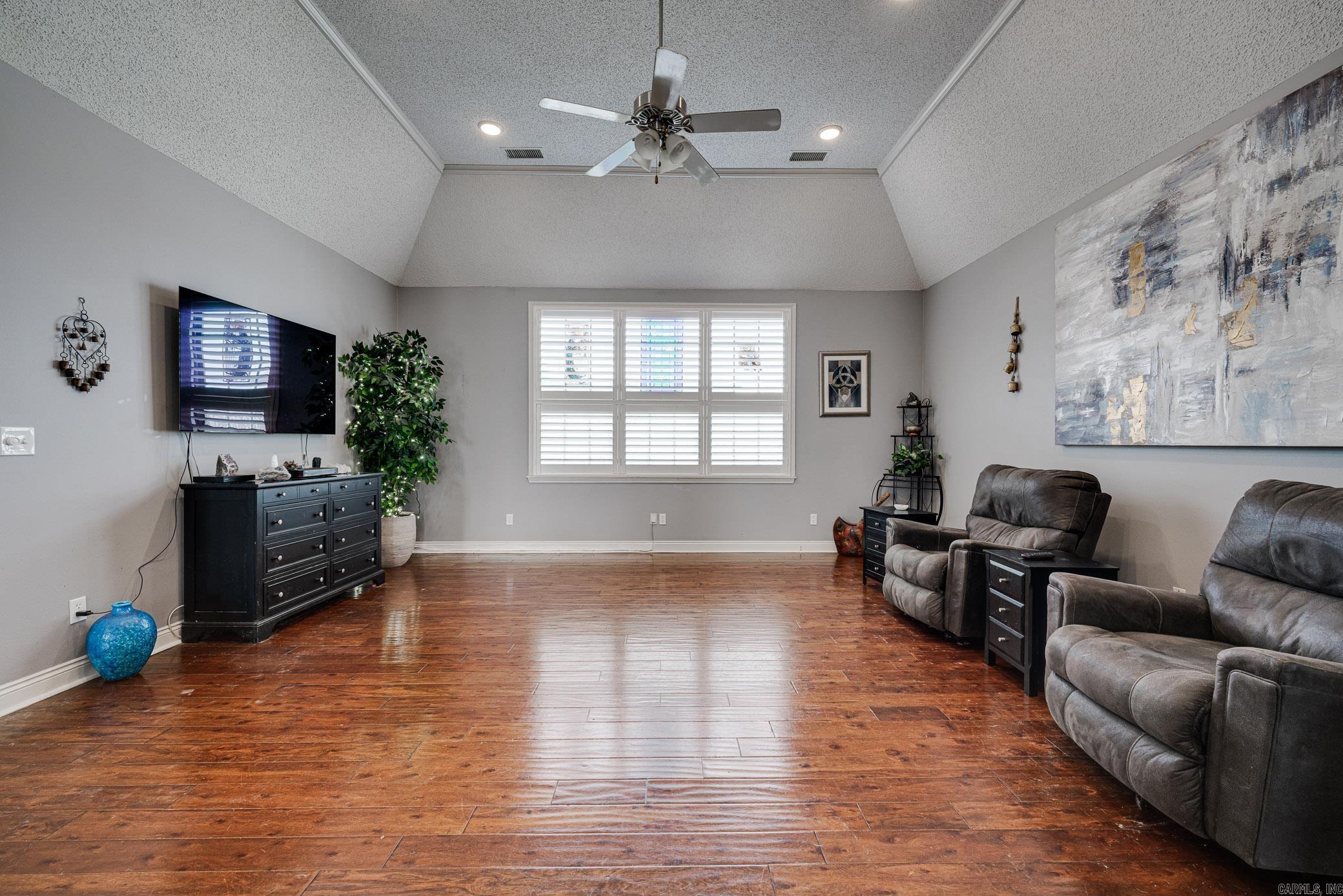 17 Ozark  Greenbrier, AR