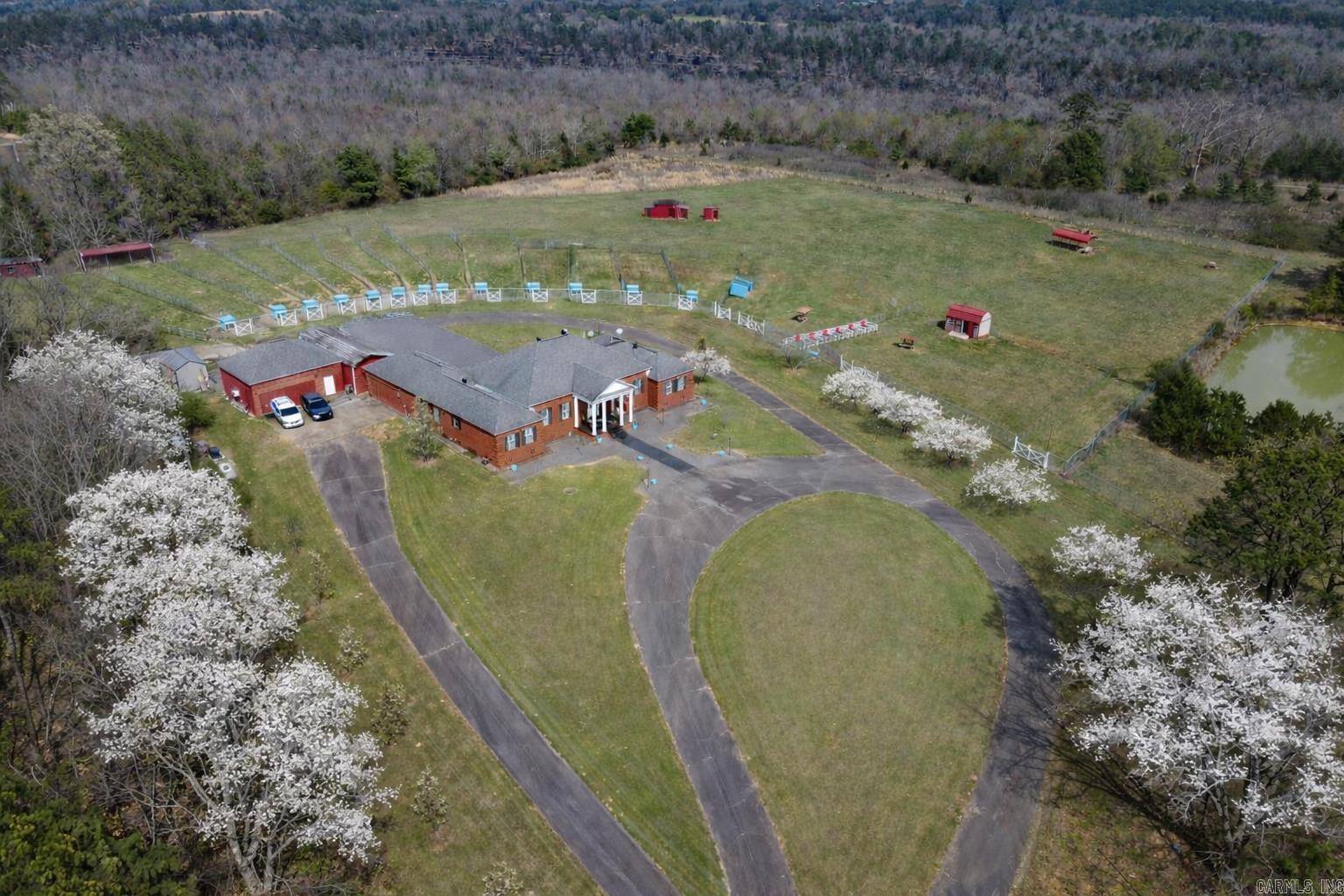 17 Ozark  Greenbrier, AR