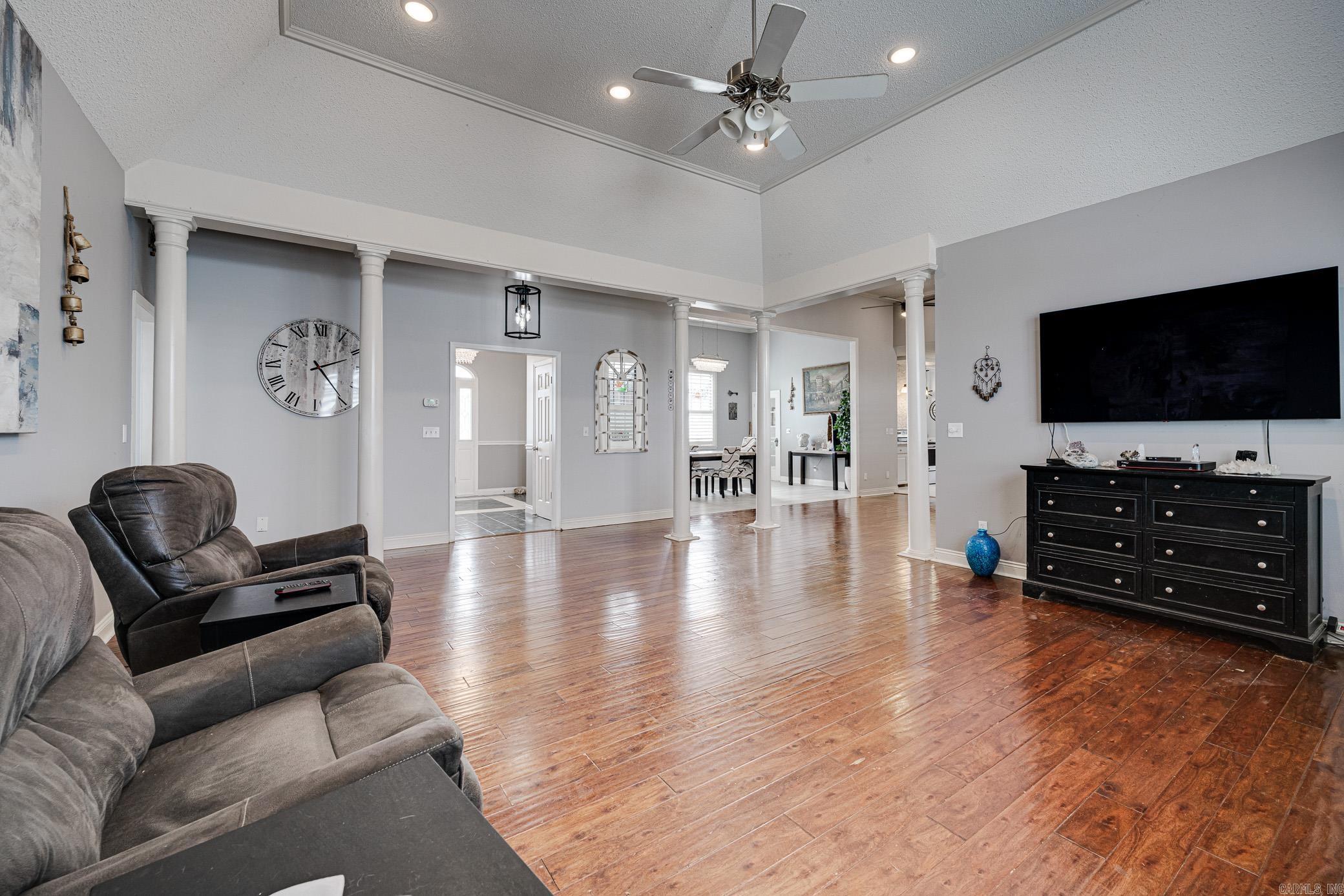 17 Ozark  Greenbrier, AR