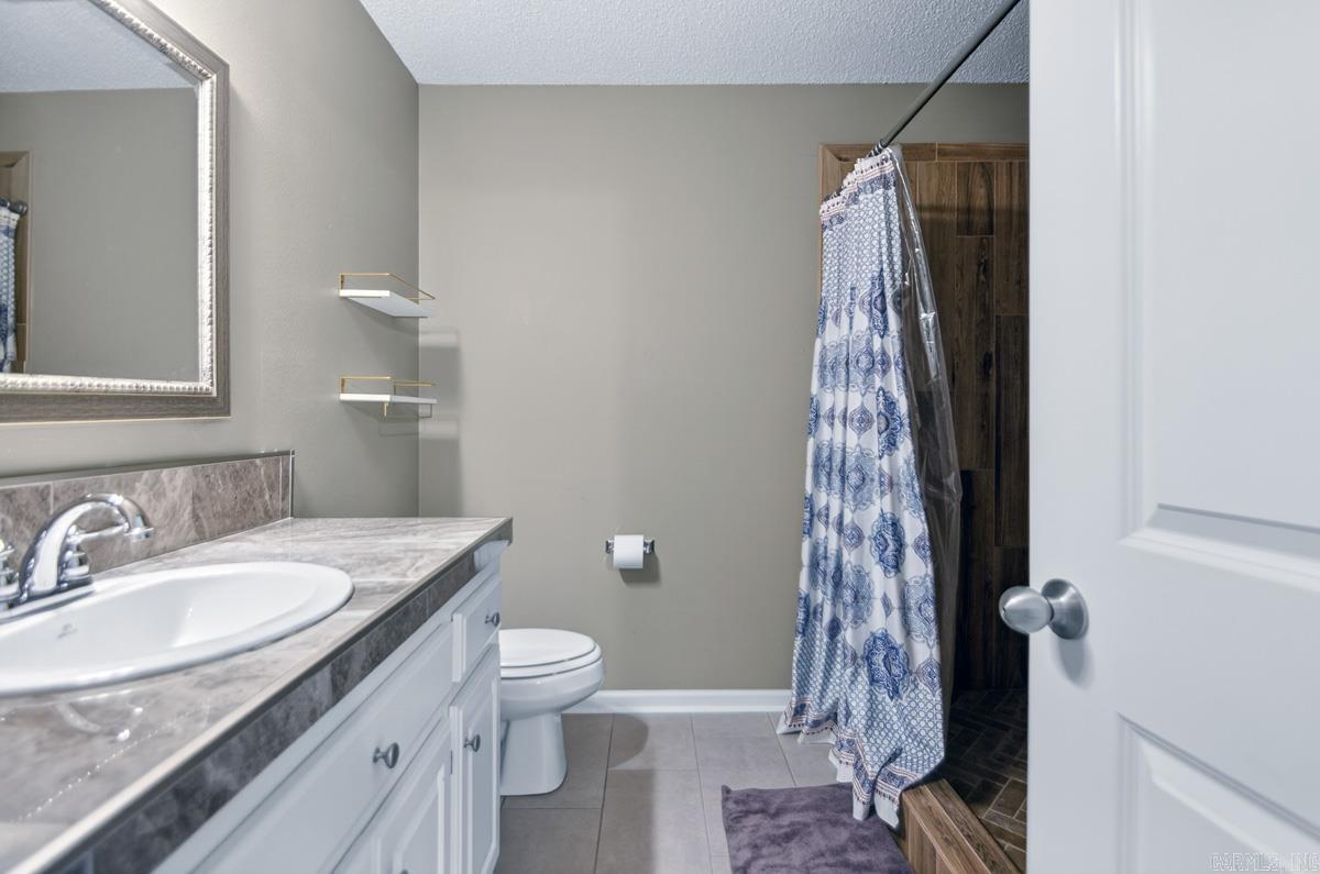 950 James Madison  Benton, AR