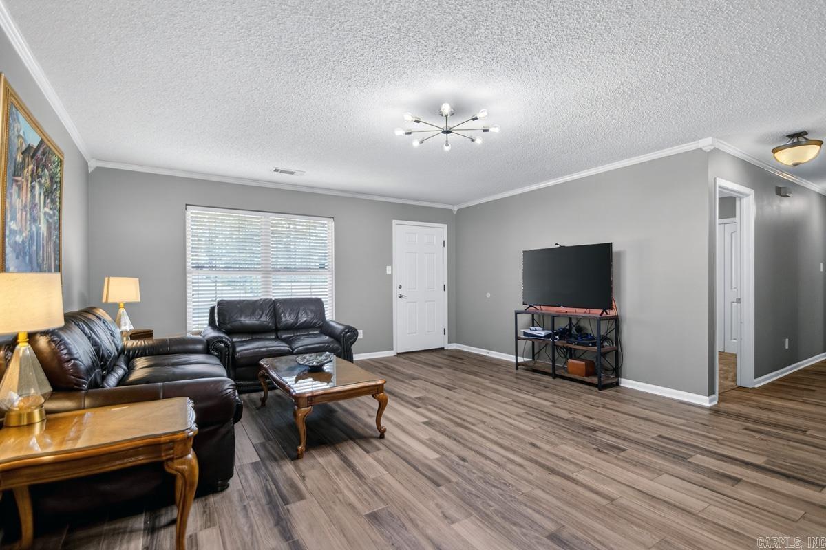 950 James Madison  Benton, AR