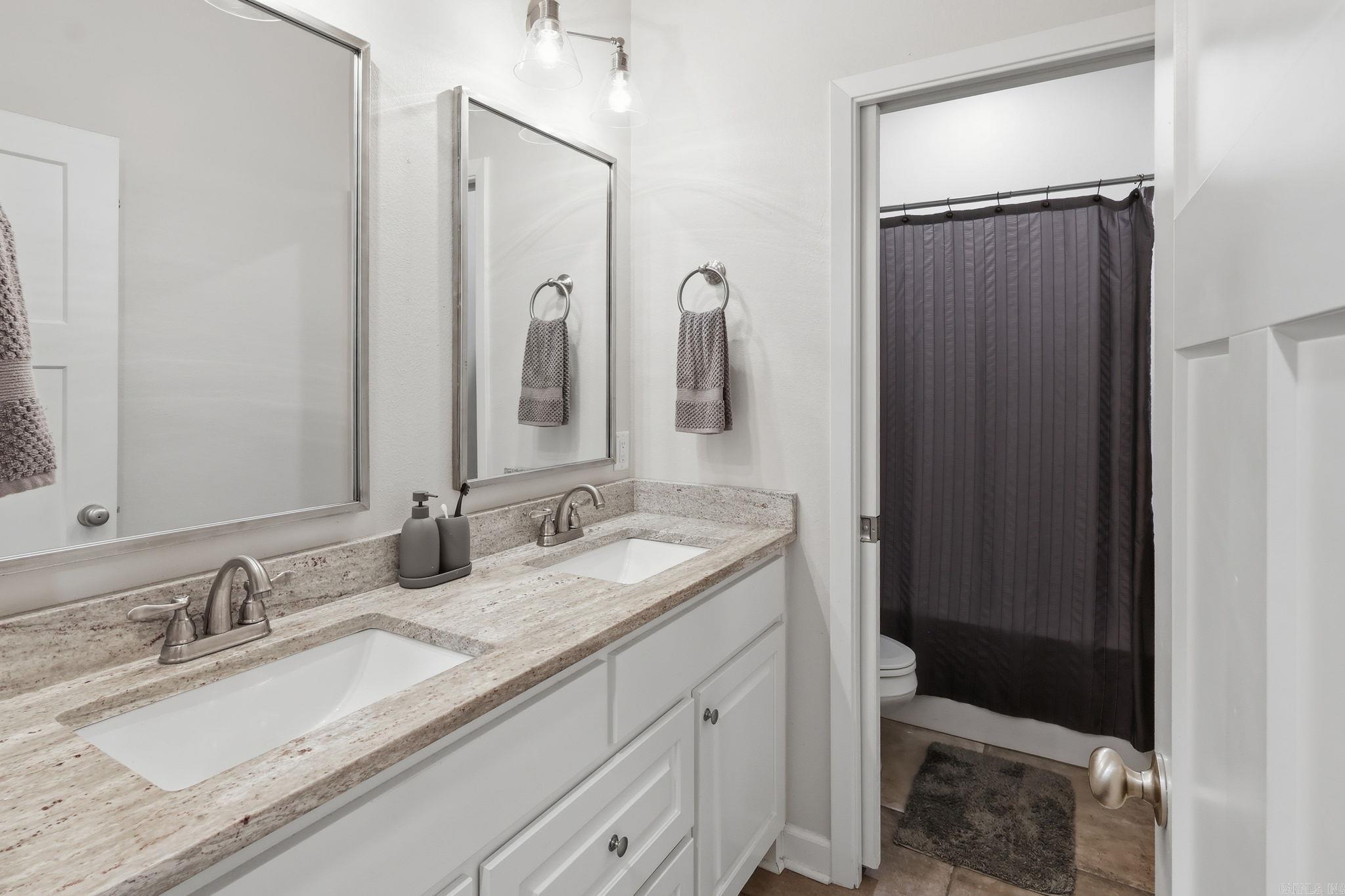 908 Dawson's Pointe Ave  Bryant, AR