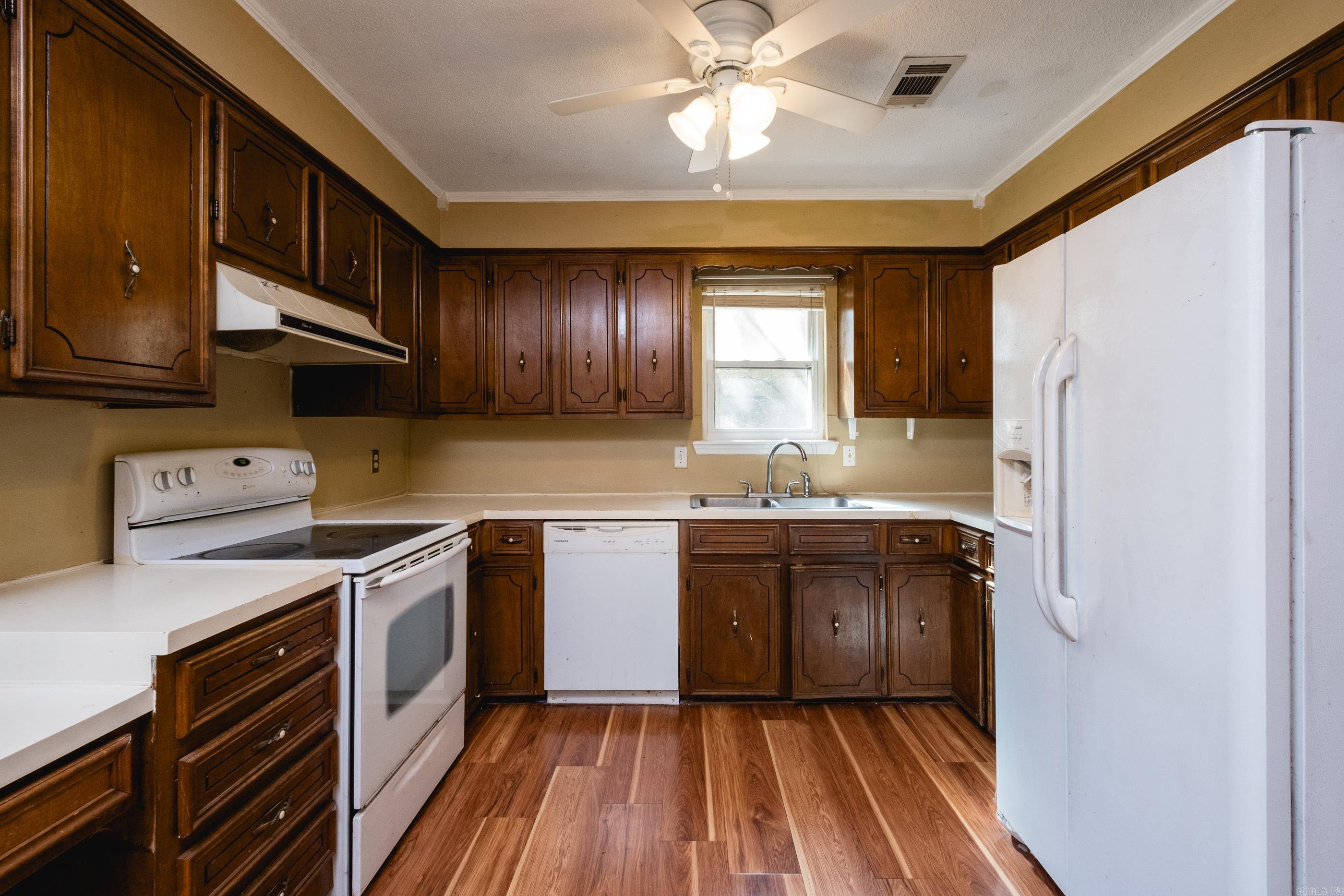 1720 Shumate  Little Rock, AR