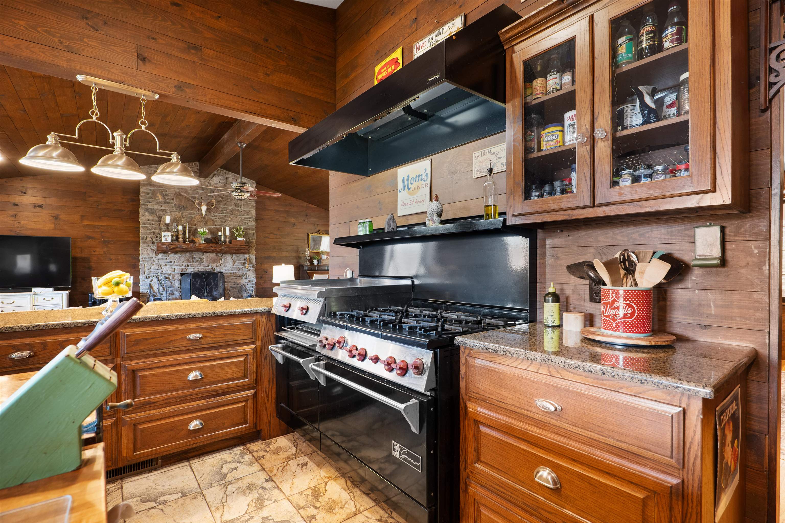 1024 Double Bridge Loop  Mountain View, AR