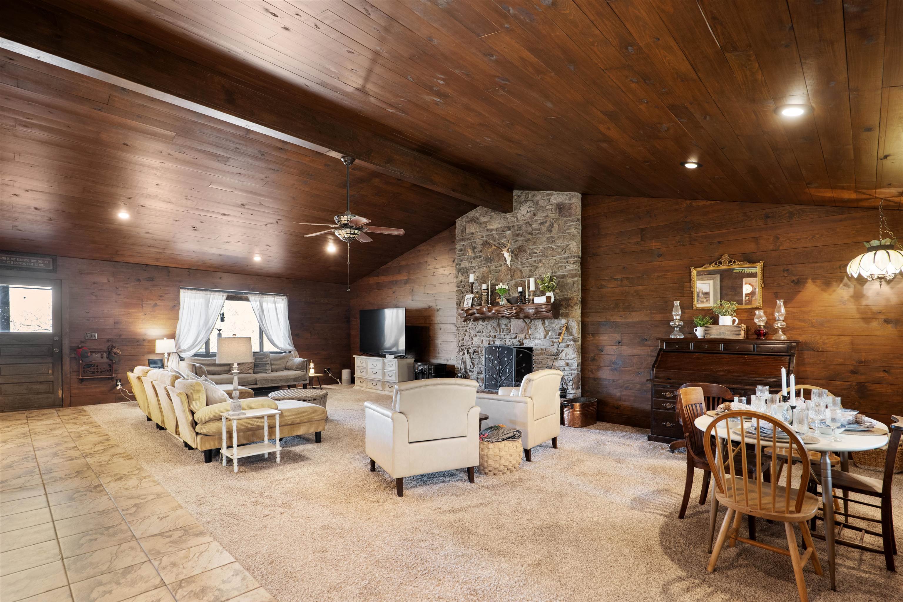 1024 Double Bridge Loop  Mountain View, AR