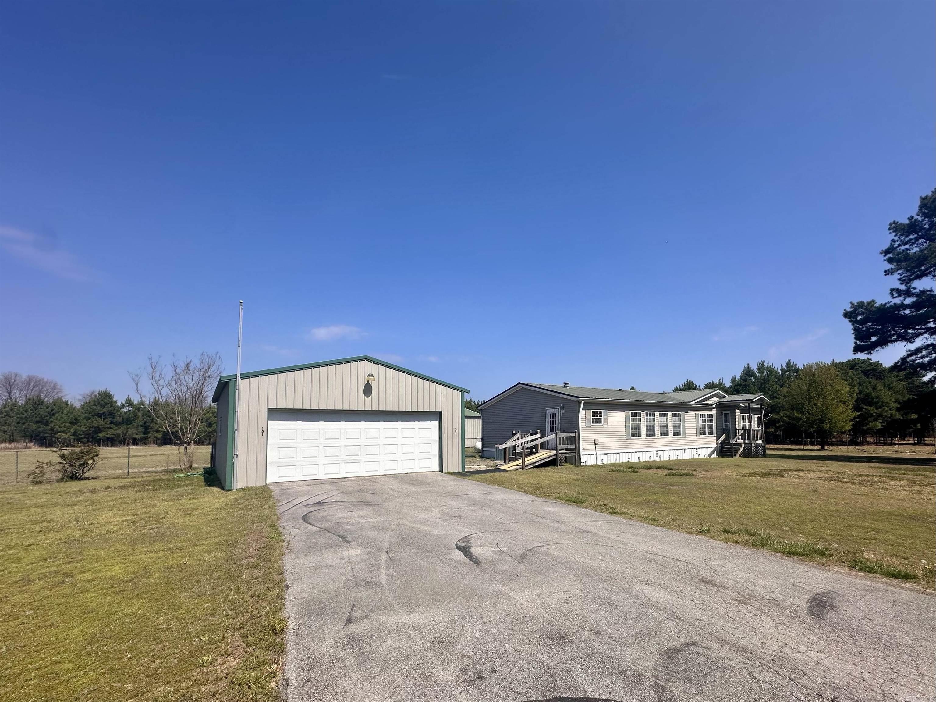 101 Latch  Heber Springs, AR