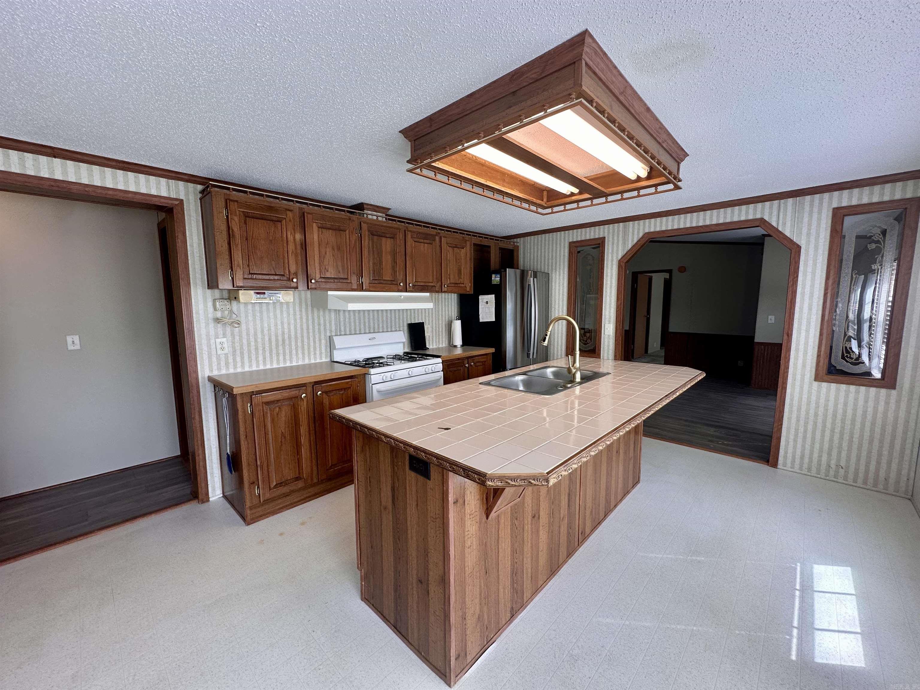 101 Latch  Heber Springs, AR