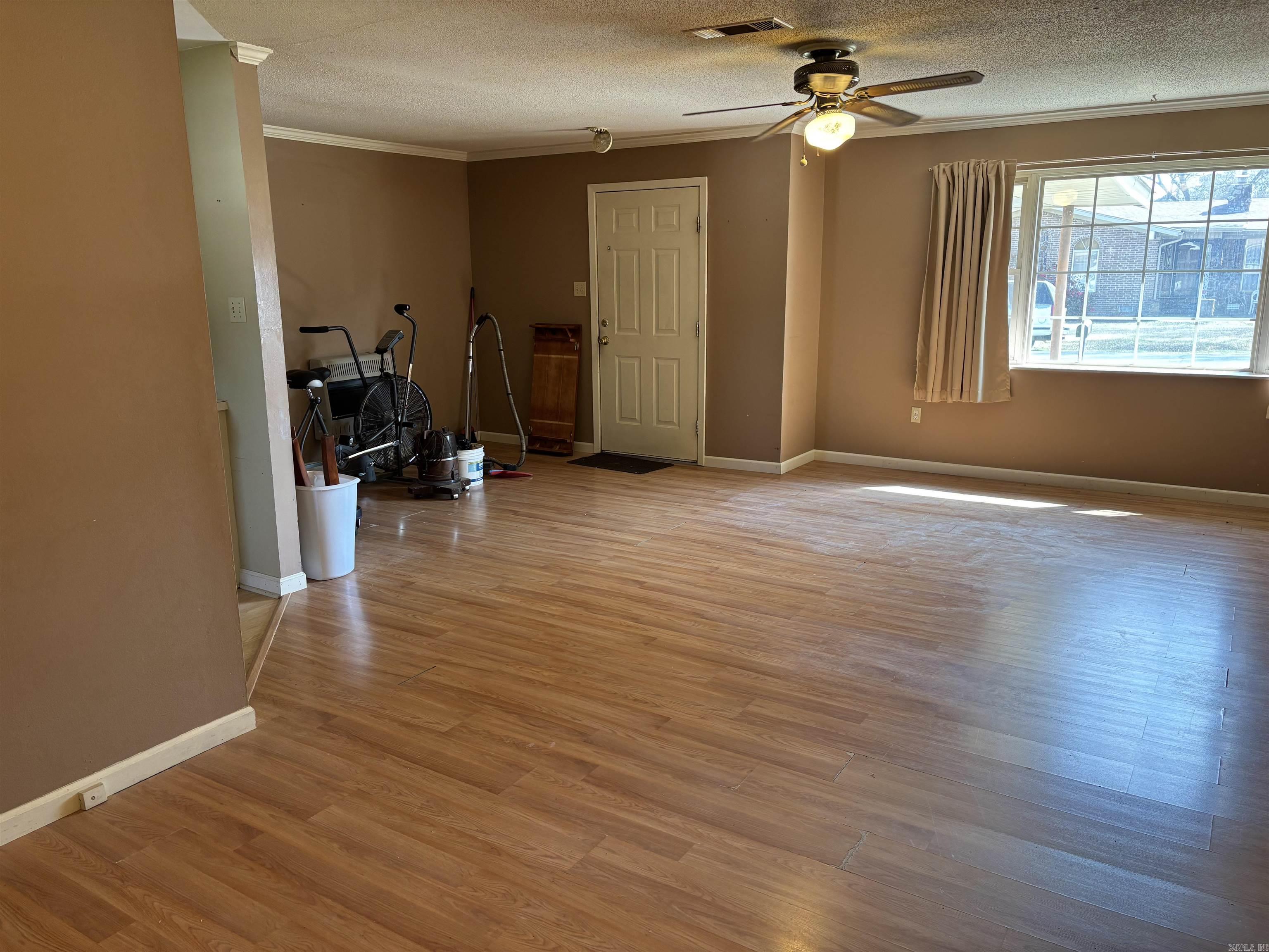 906 W Louisiana  Beebe, AR