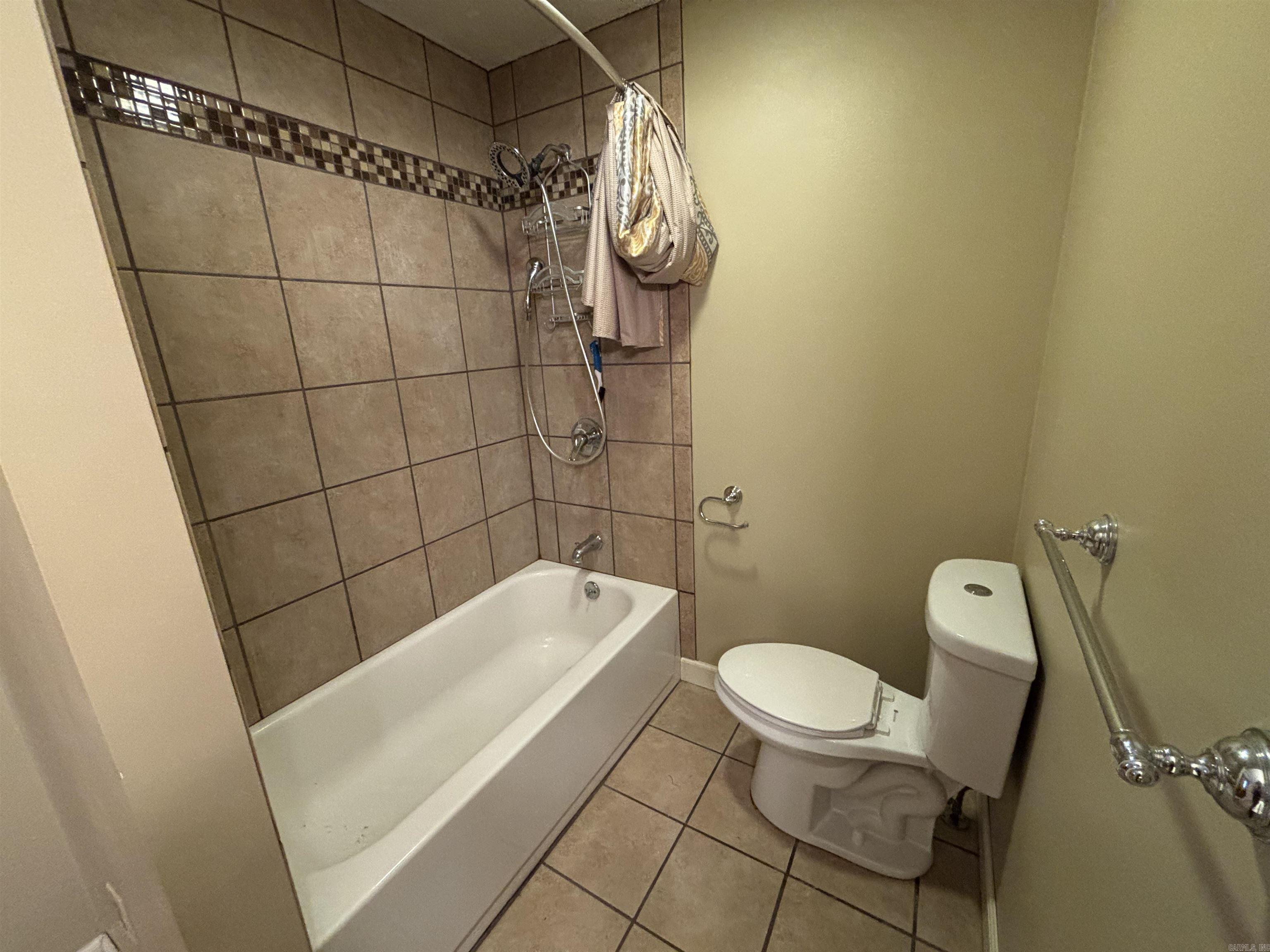 906 W Louisiana  Beebe, AR