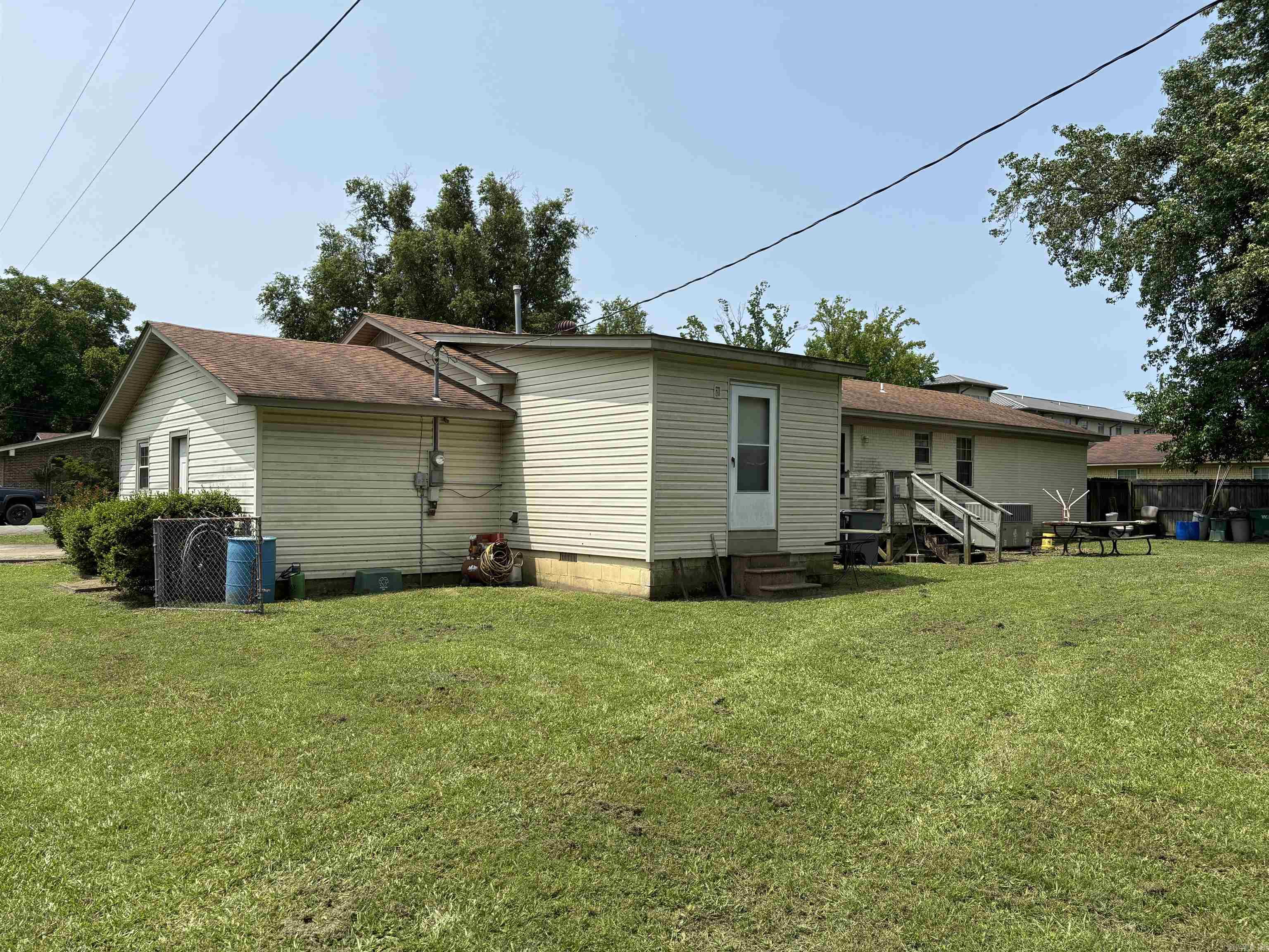 906 W Louisiana  Beebe, AR