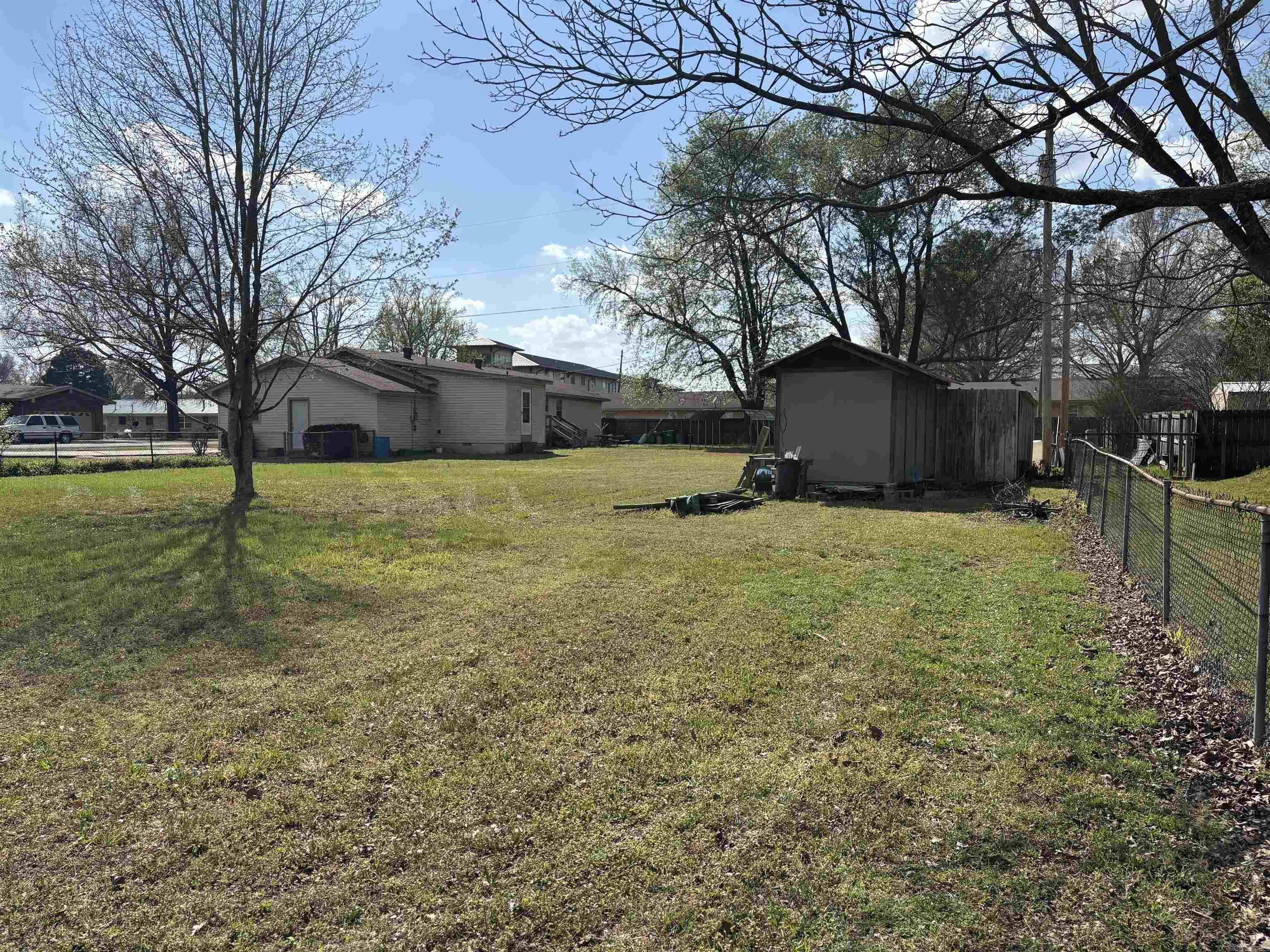 906 W Louisiana  Beebe, AR