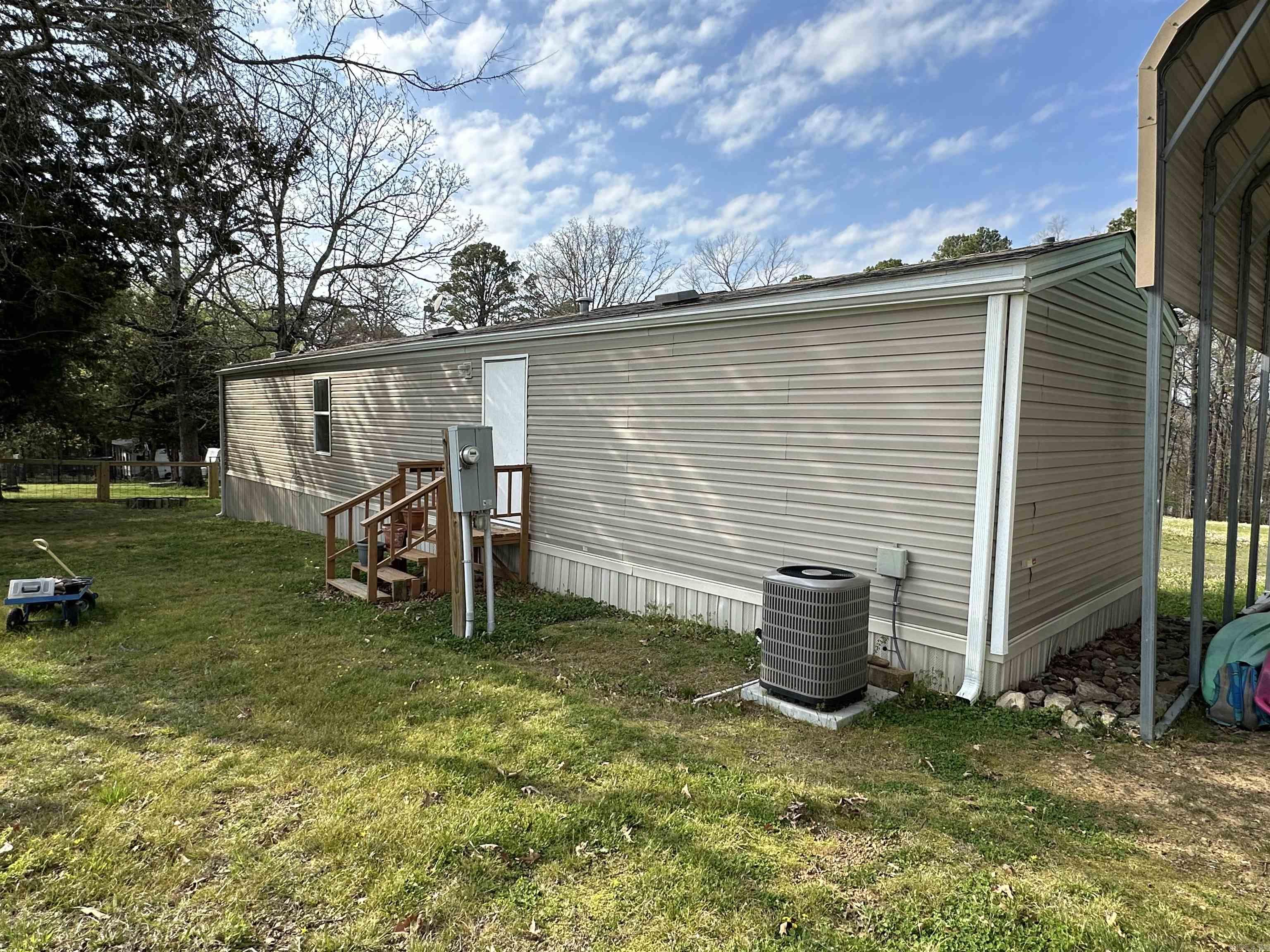 154 Renae Blvd  Greers Ferry, AR