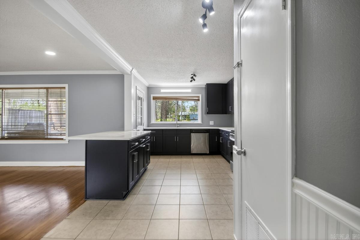 1110 Oakwood  Benton, AR