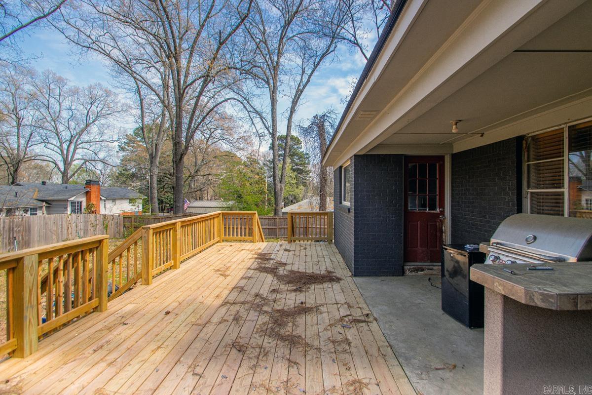 1110 Oakwood  Benton, AR