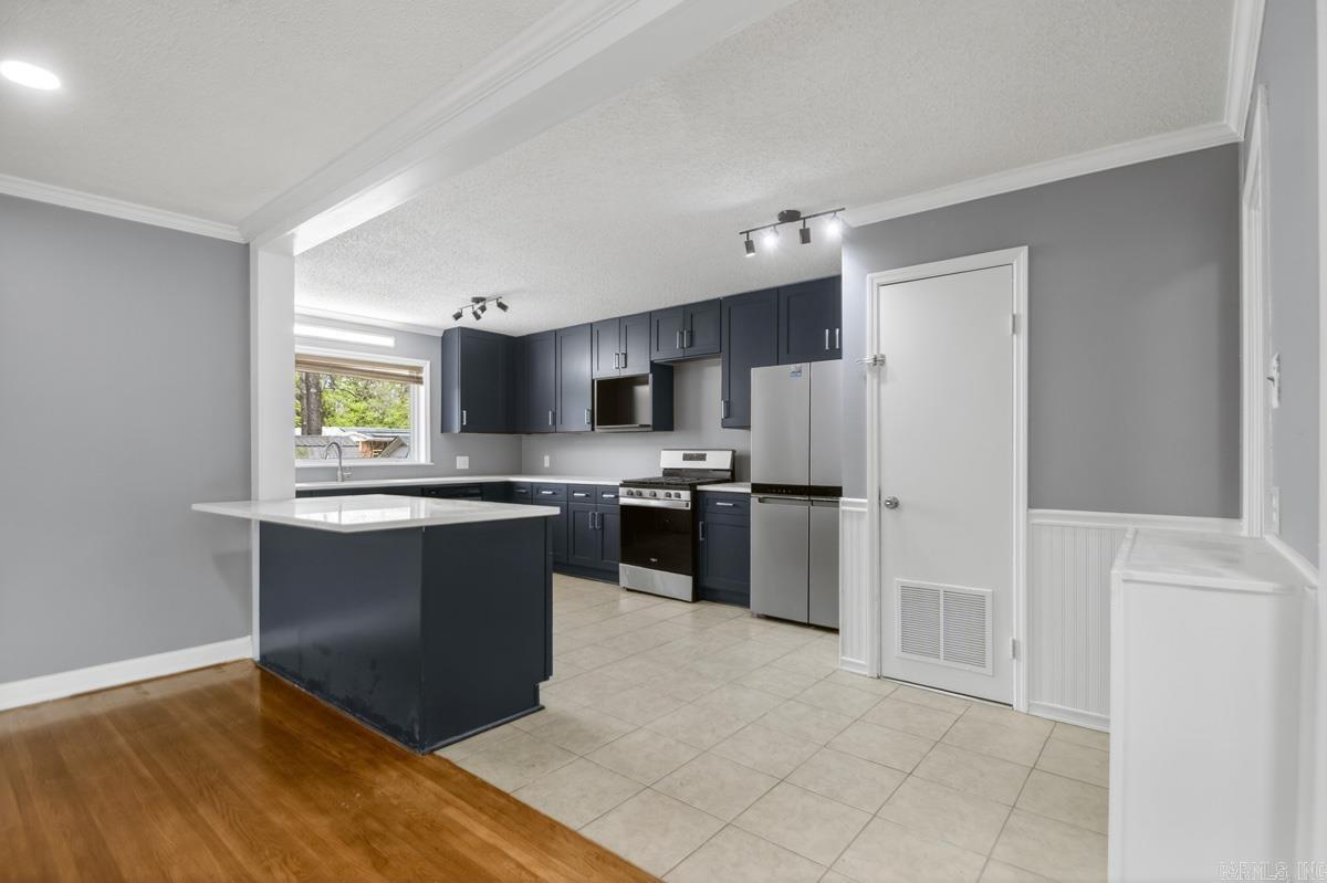 1110 Oakwood  Benton, AR