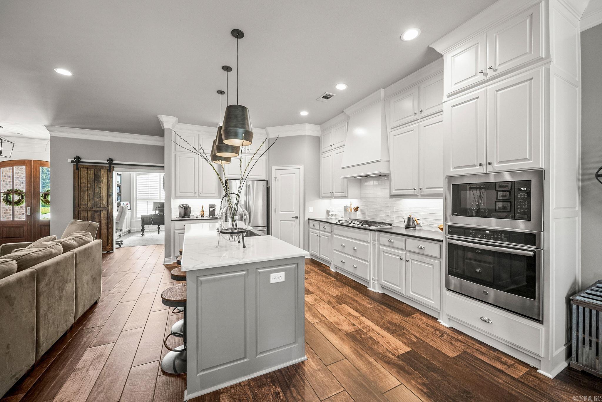 3 Ridgeview  Maumelle, AR