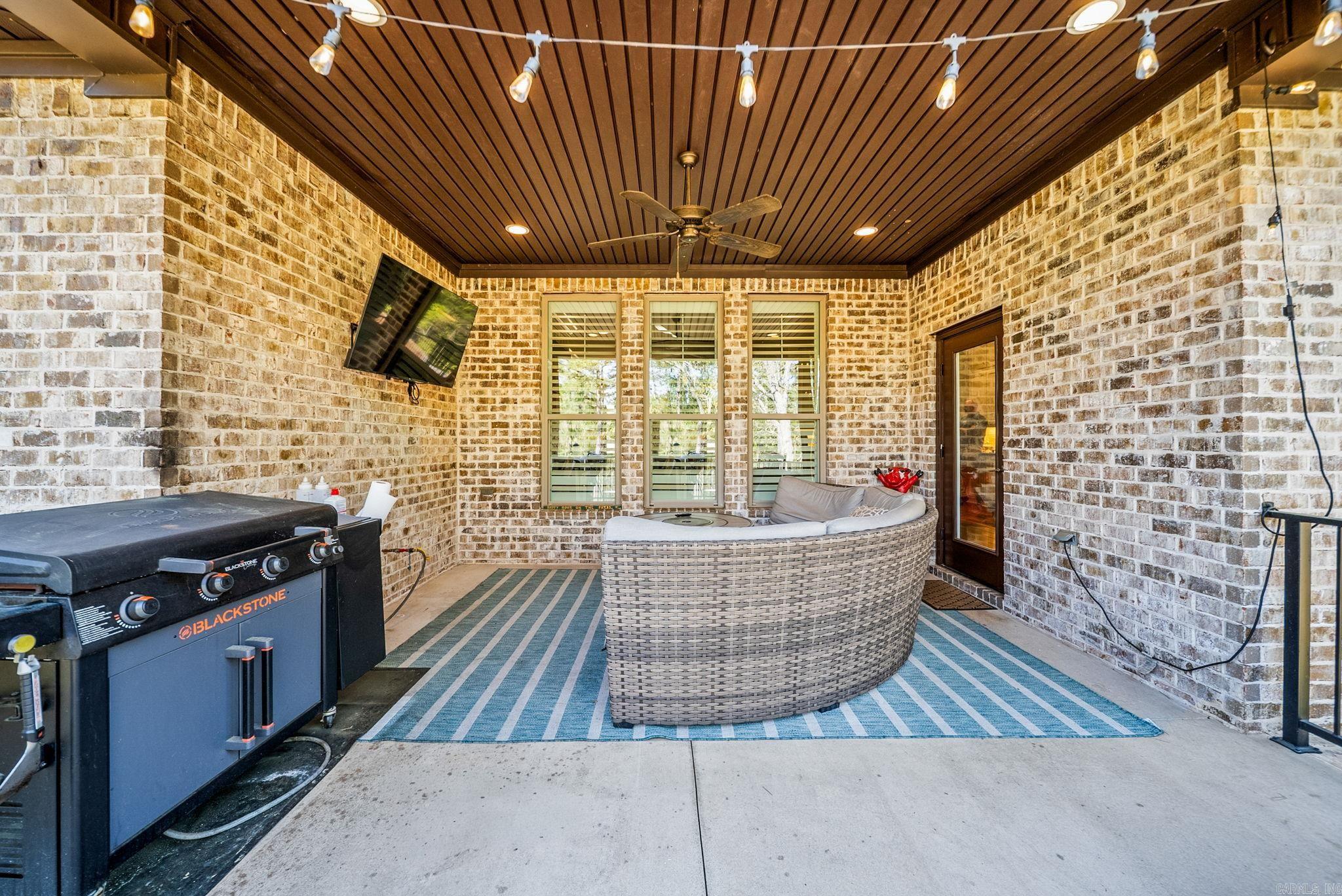 3 Ridgeview  Maumelle, AR