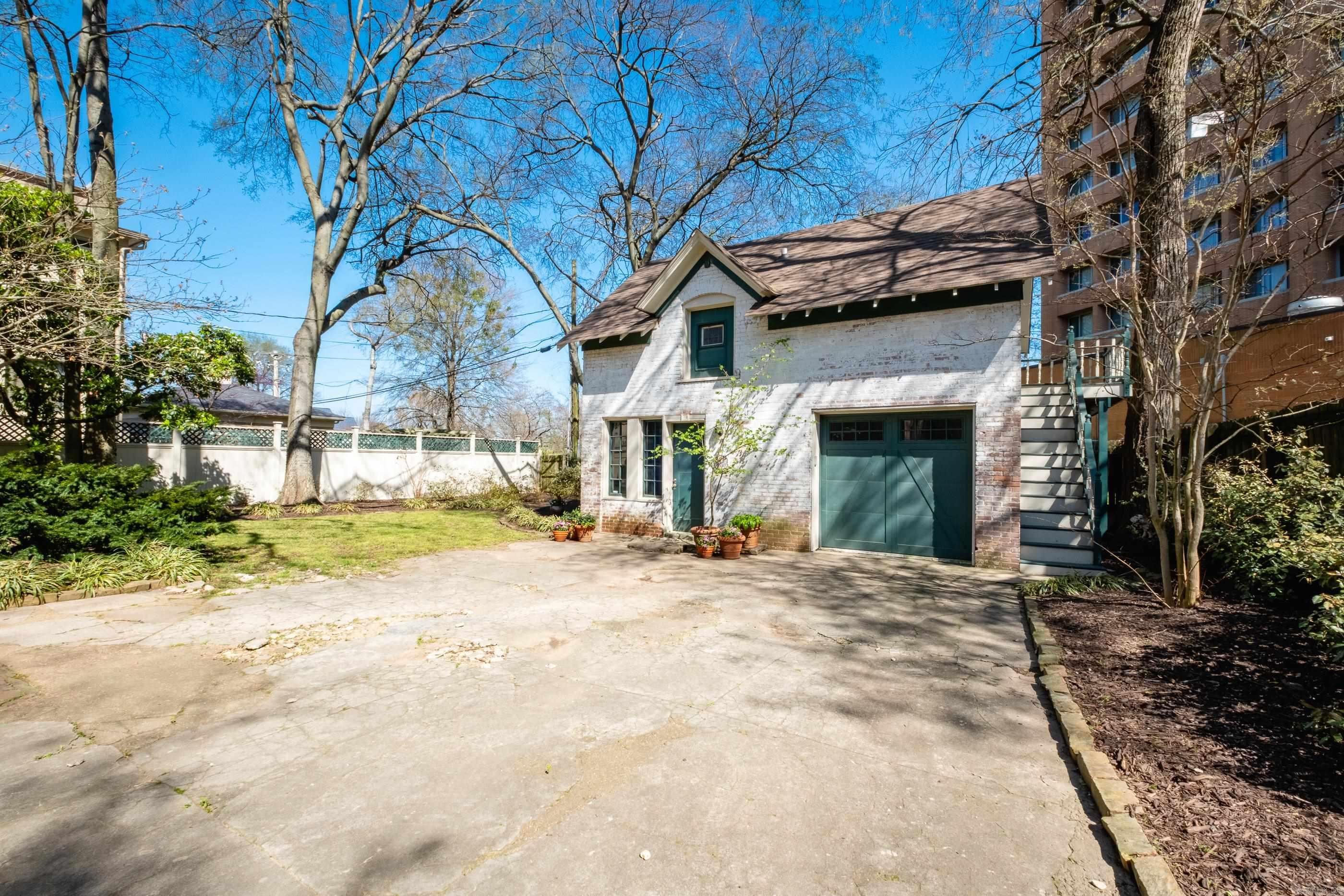 1805 S Arch Street  Little Rock, AR