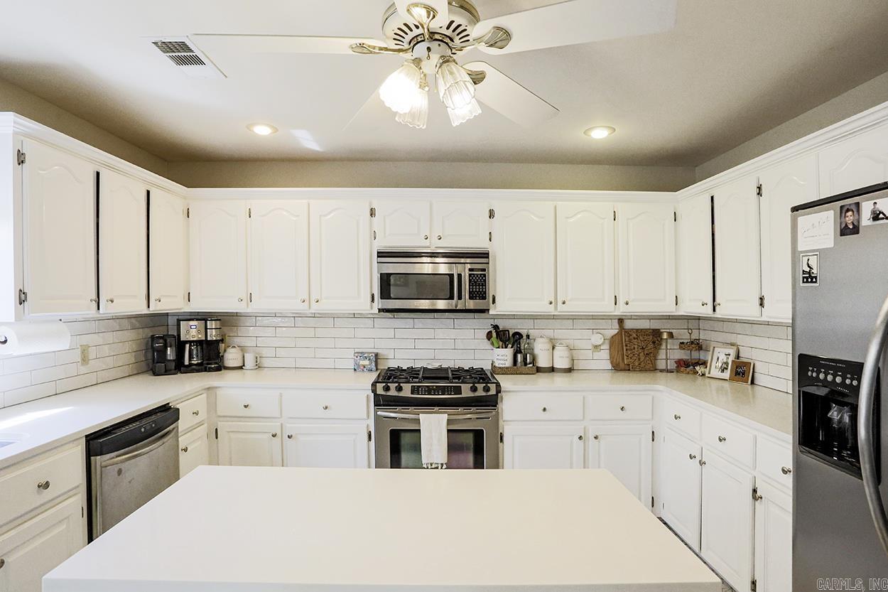 8 Silver Meadow Cove  North Little Rock, AR