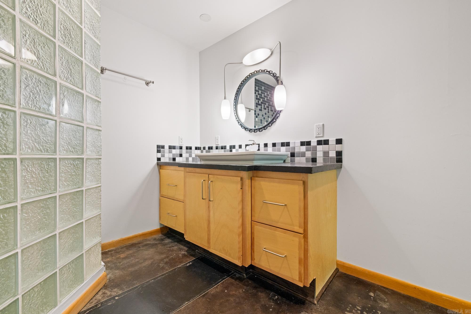 4087 N Hwy 7  Harrison, AR