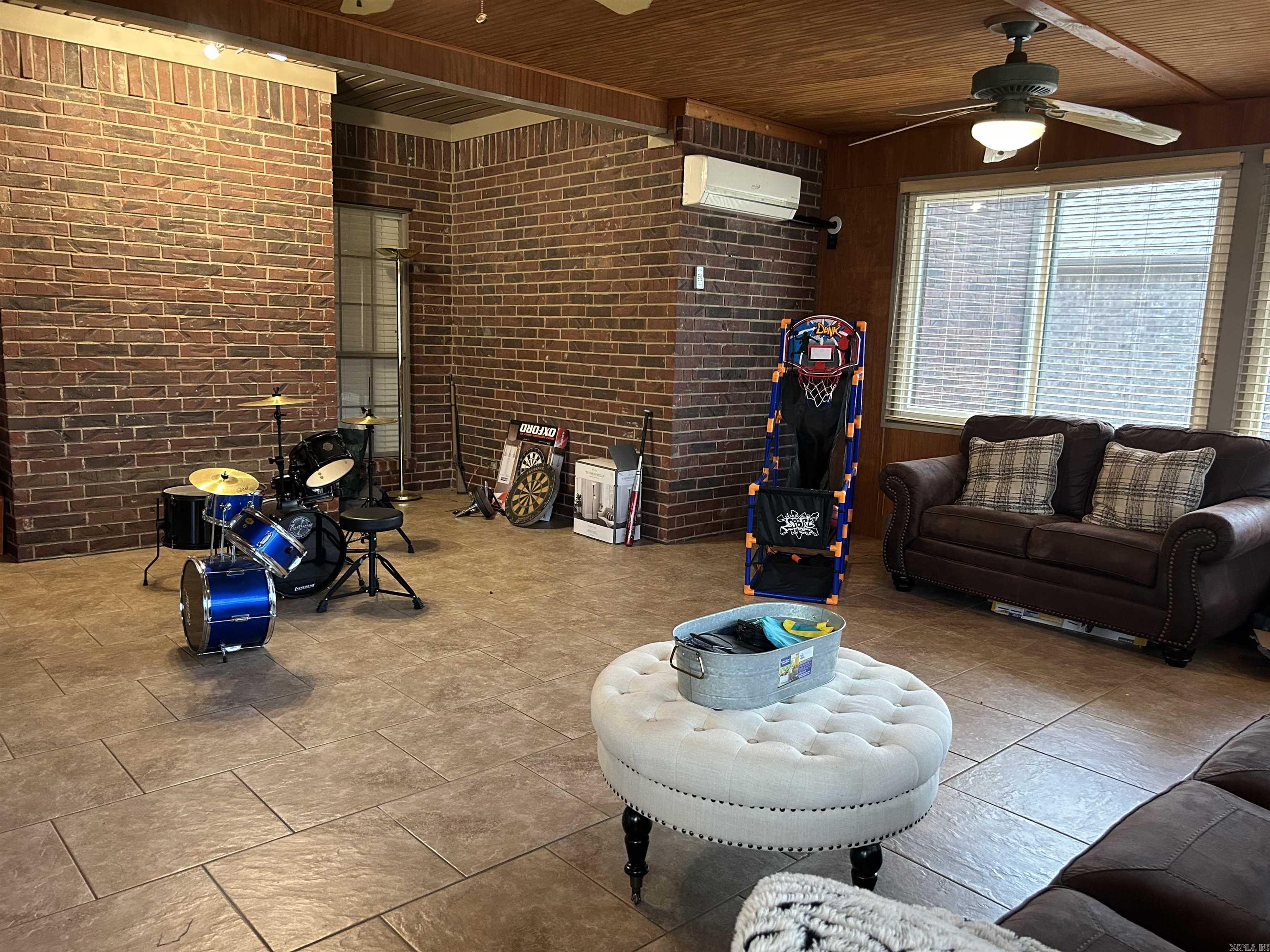 24 Ozark  Maumelle, AR