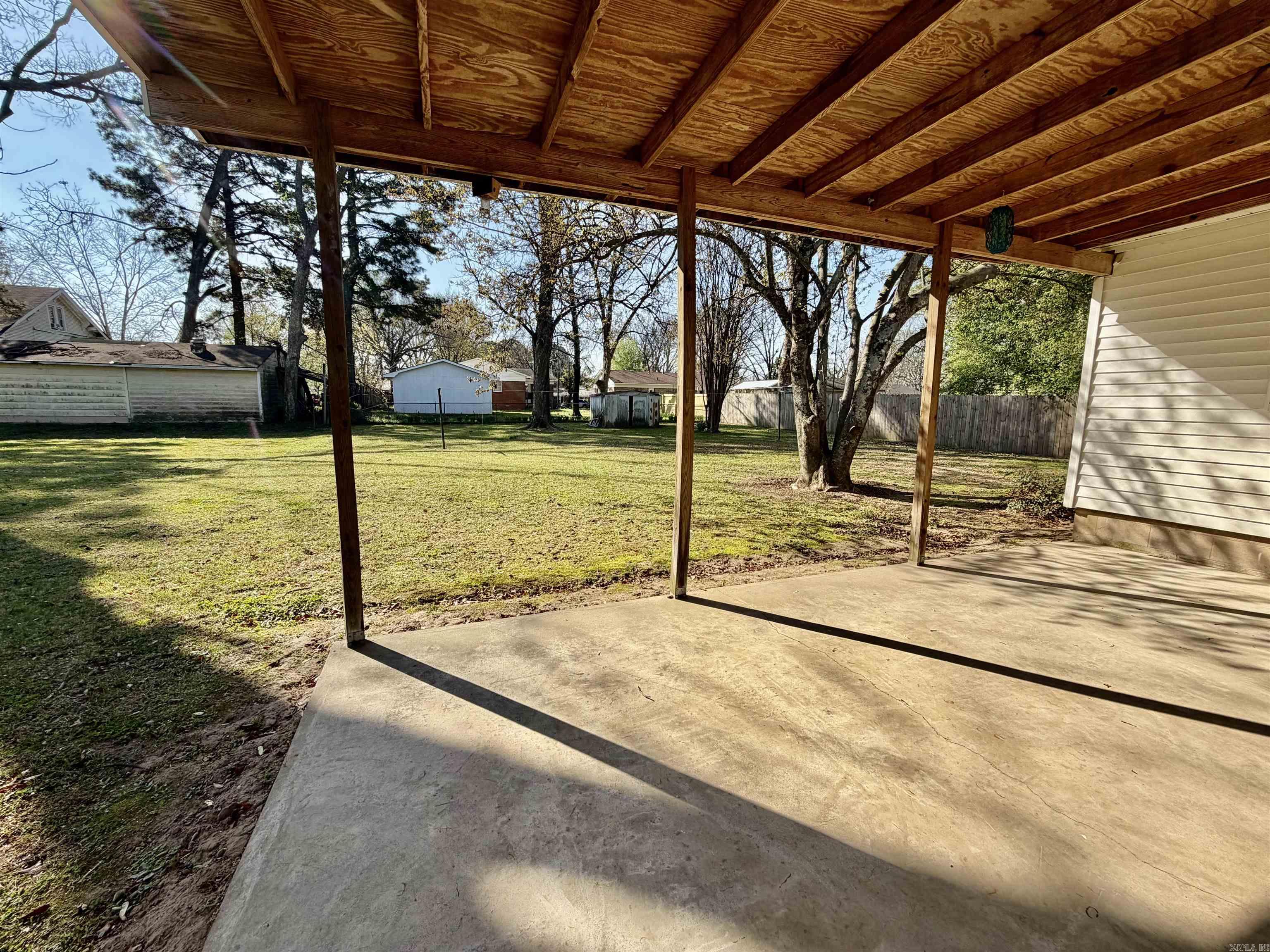 211 Rock  Dardanelle, AR