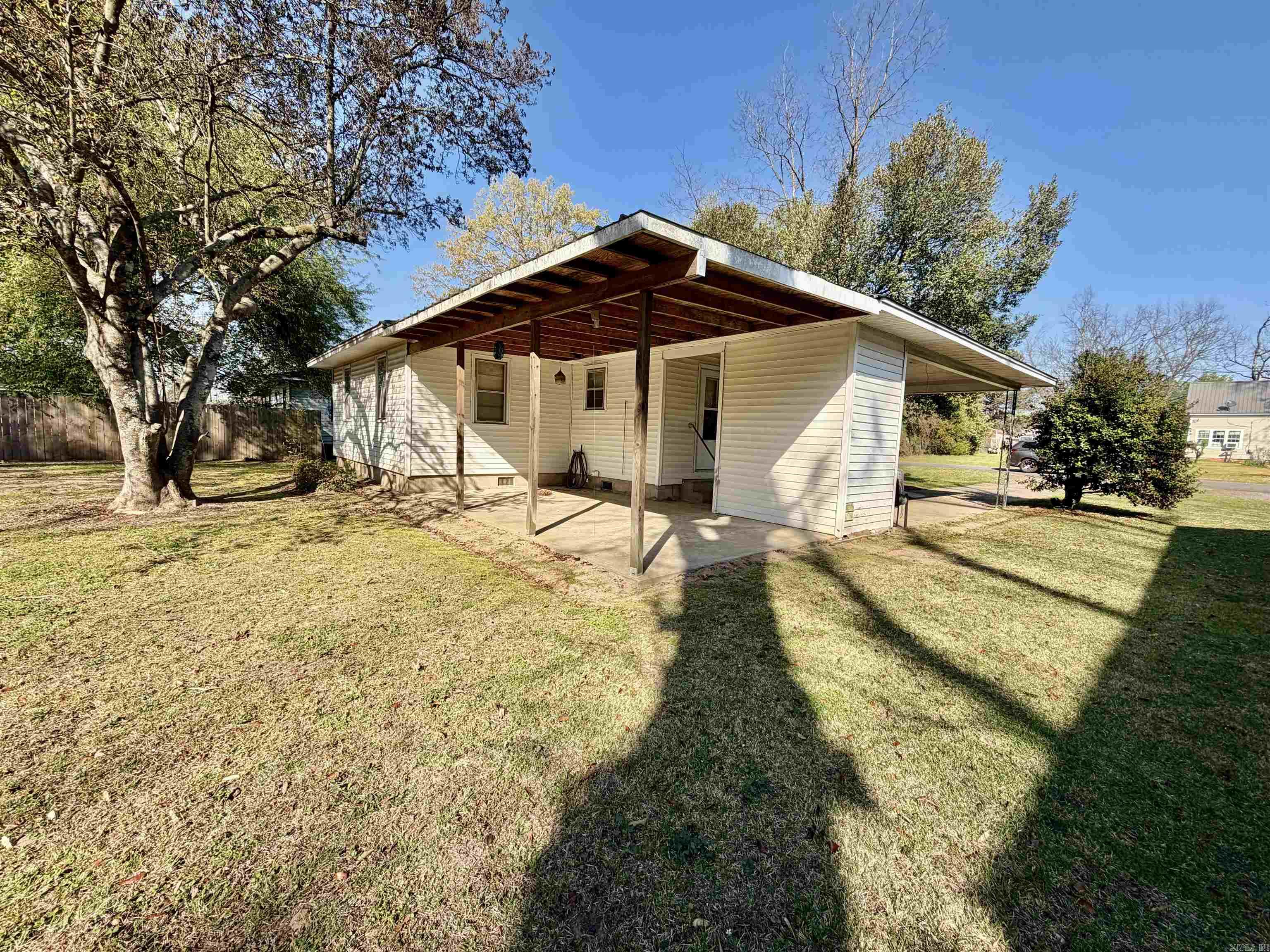 211 Rock  Dardanelle, AR