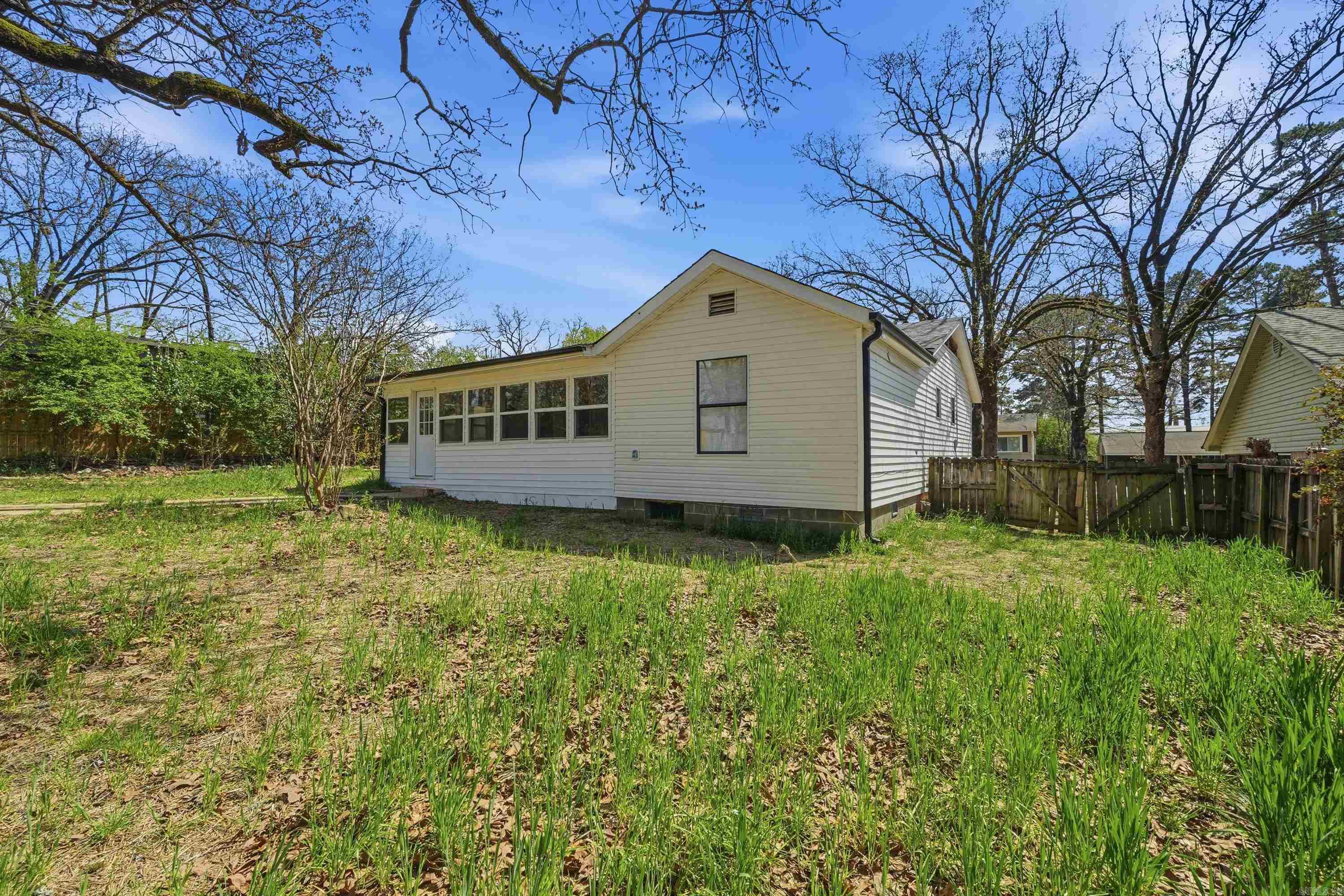 7700 Harmon  Little Rock, AR