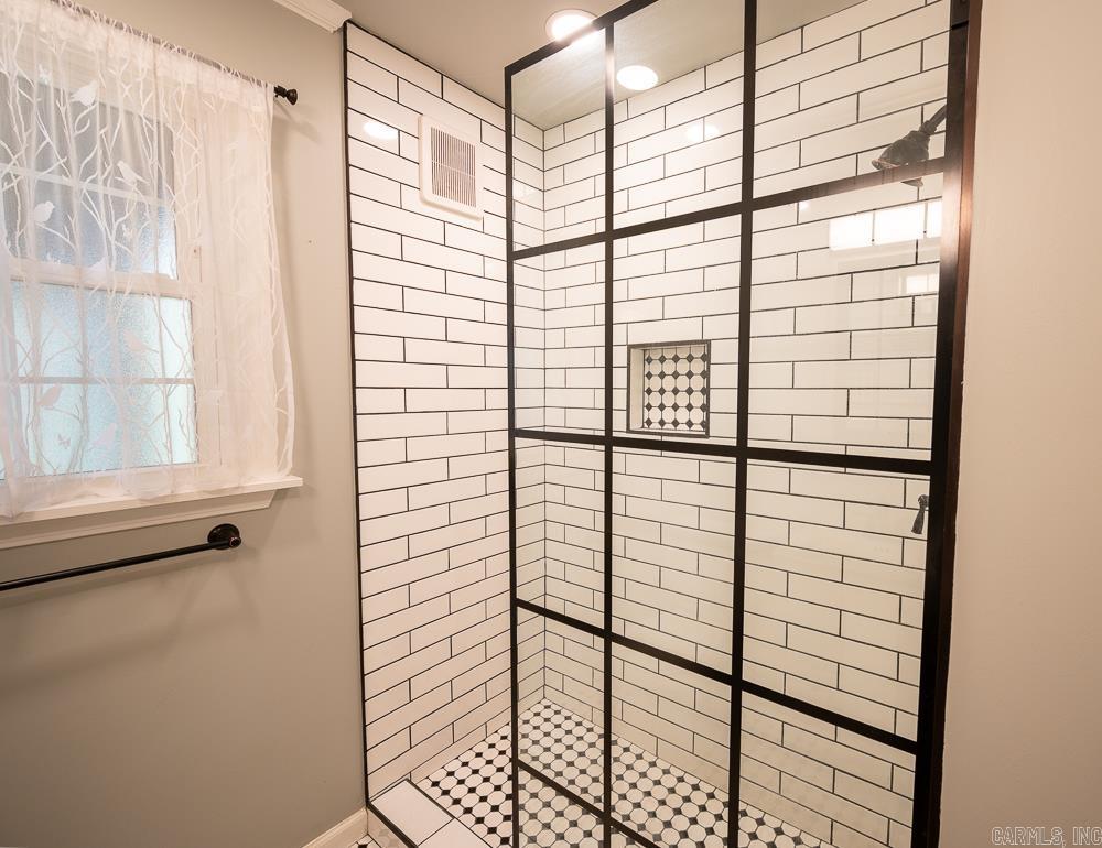 1924 Pine Valley  Little Rock, AR