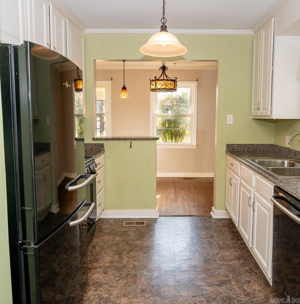 1924 Pine Valley  Little Rock, AR