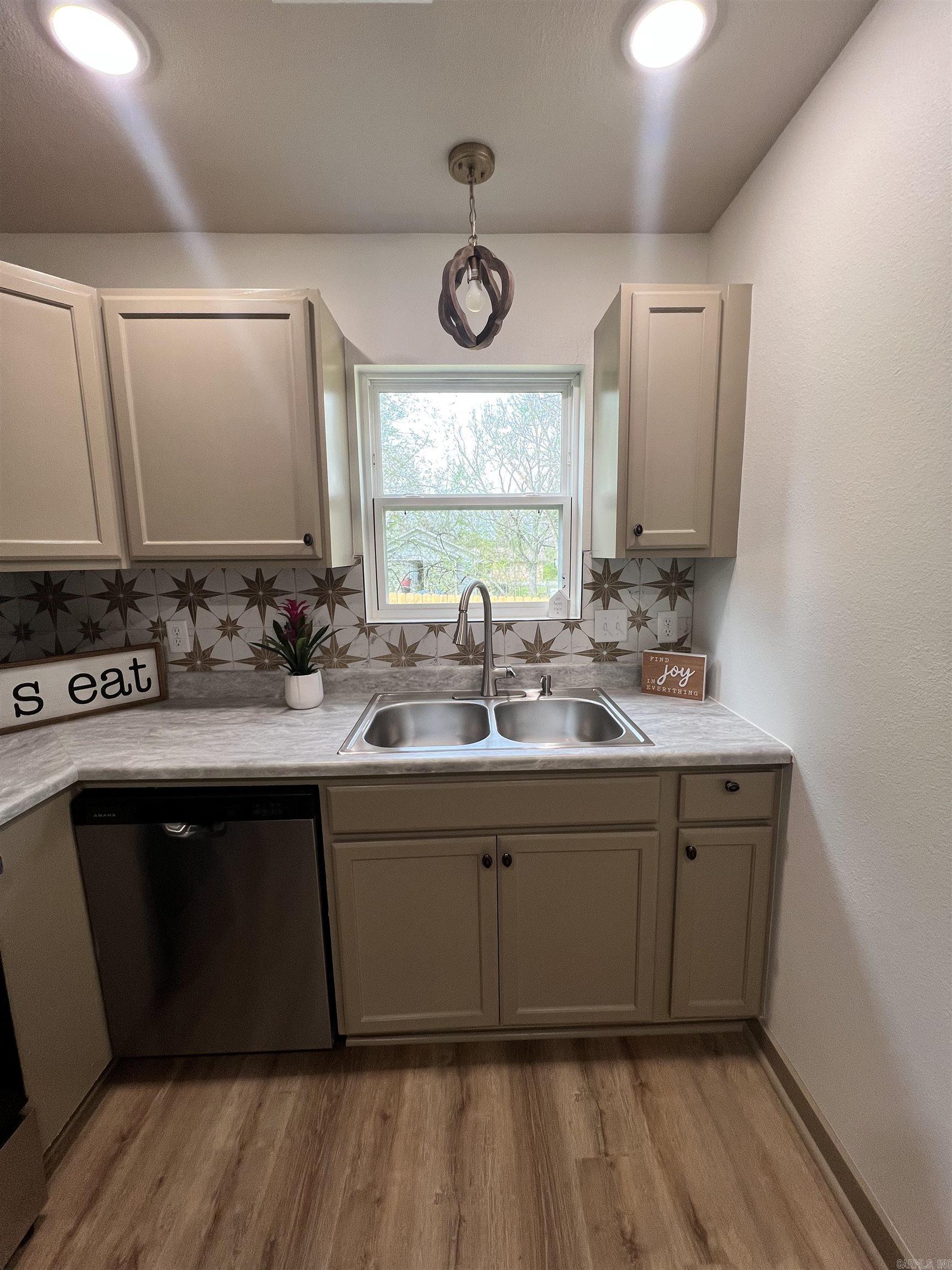 411 N Olive  Searcy, AR