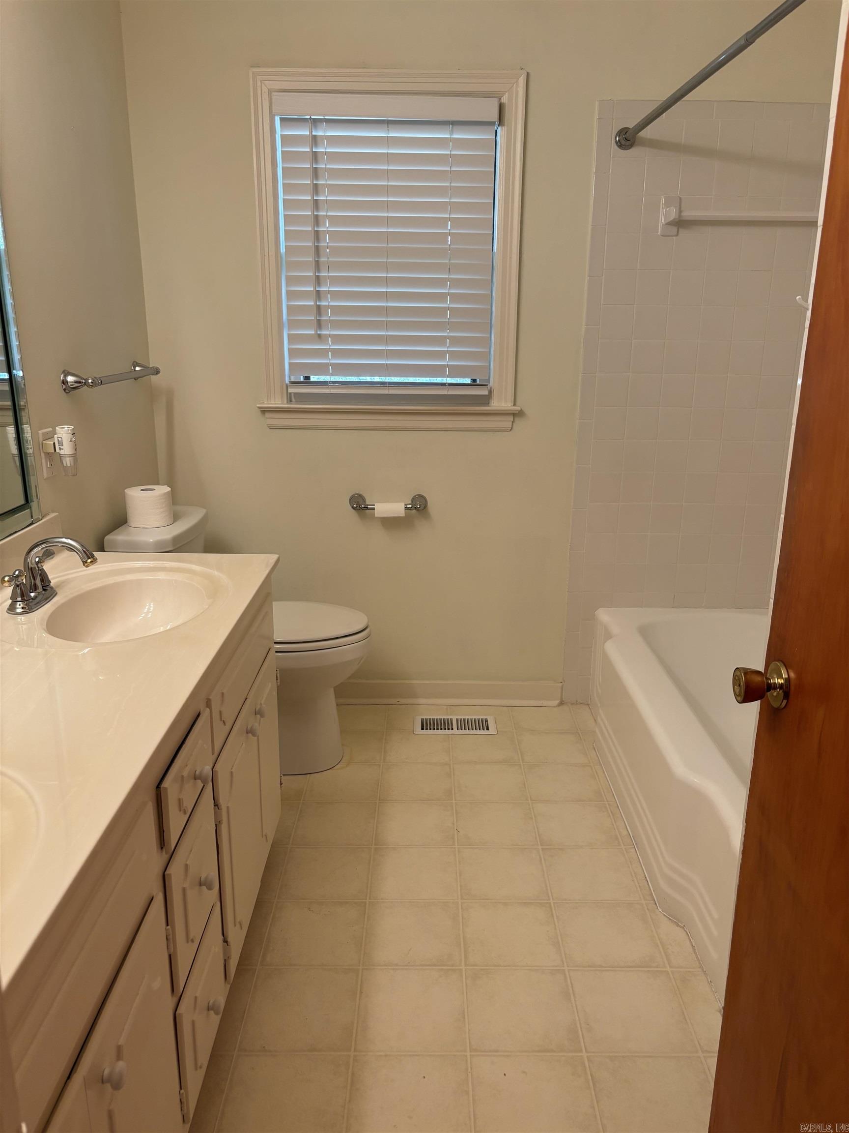 2816 Crouchwood  Little Rock, AR