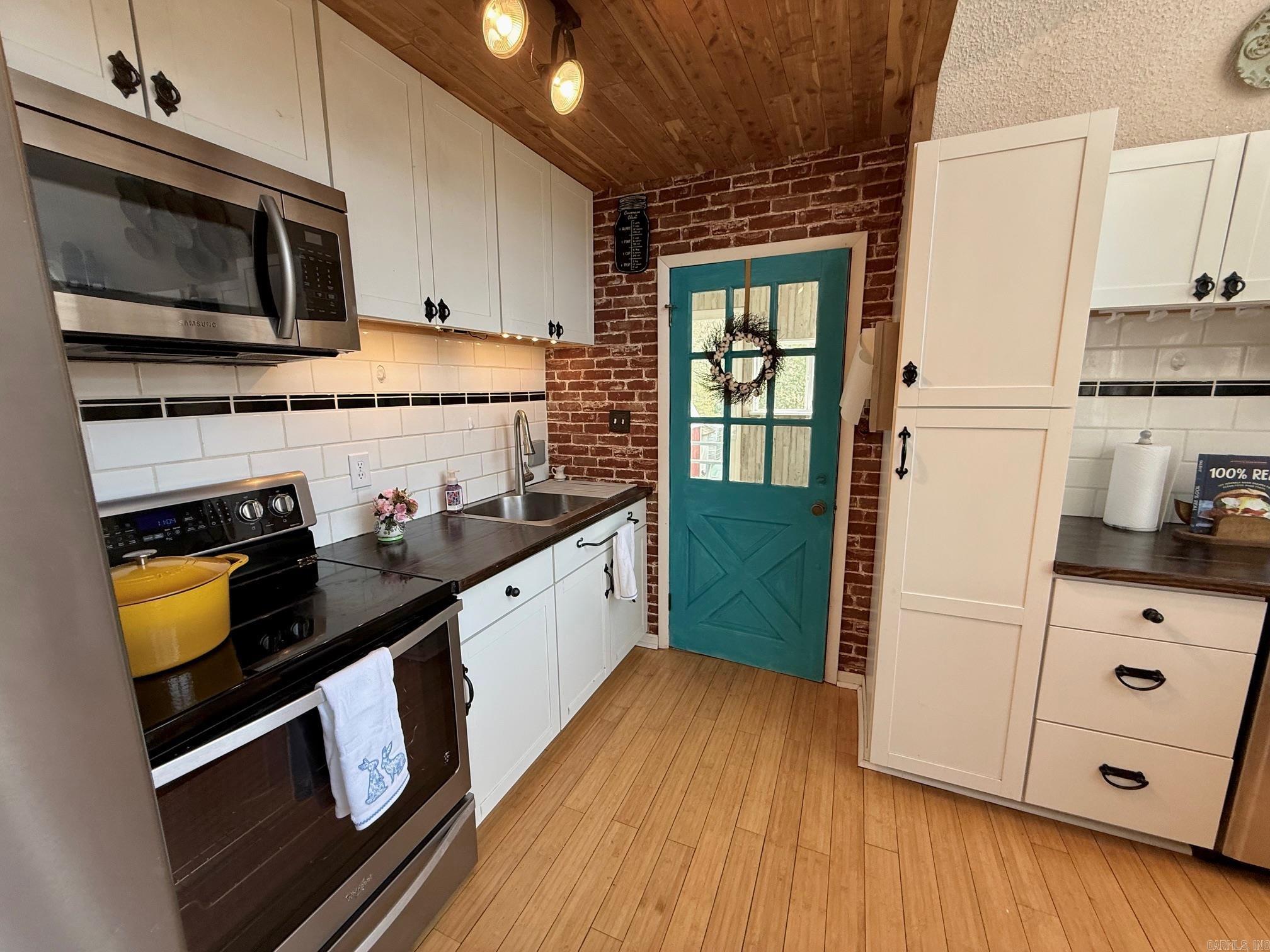 280 Lost End  Hot Springs, AR