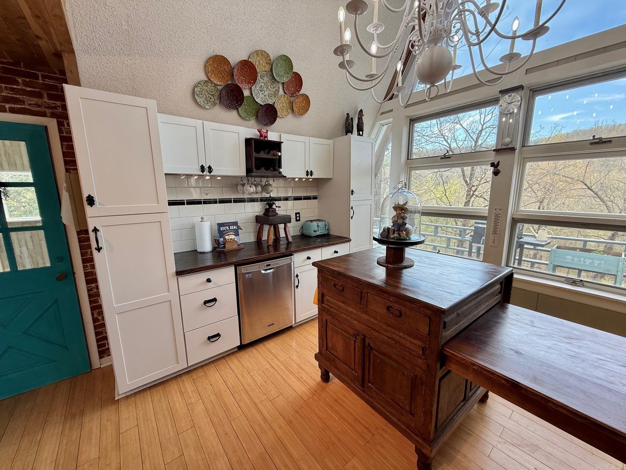 280 Lost End  Hot Springs, AR