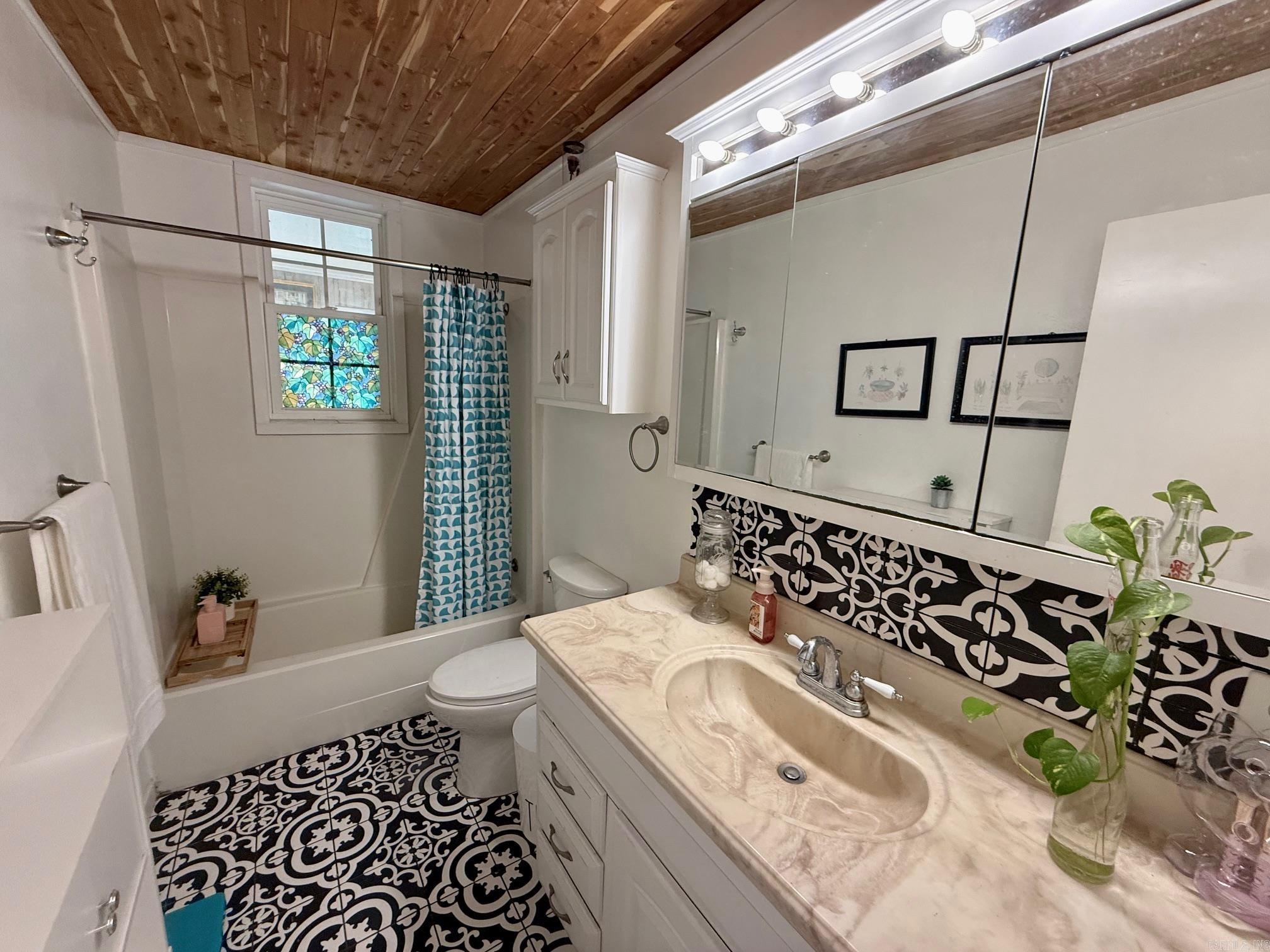 280 Lost End  Hot Springs, AR