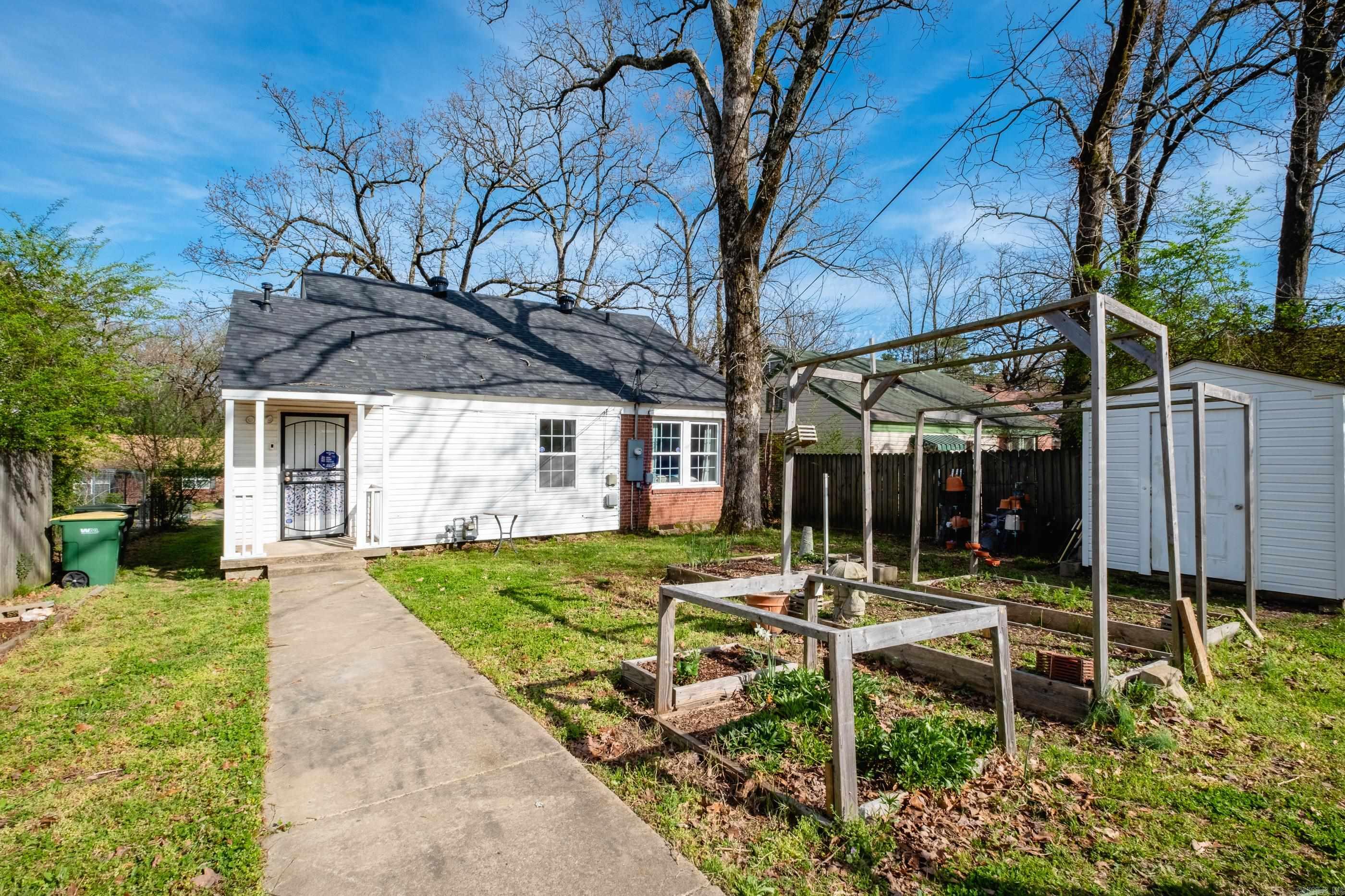 1516 S Harrison  Little Rock, AR