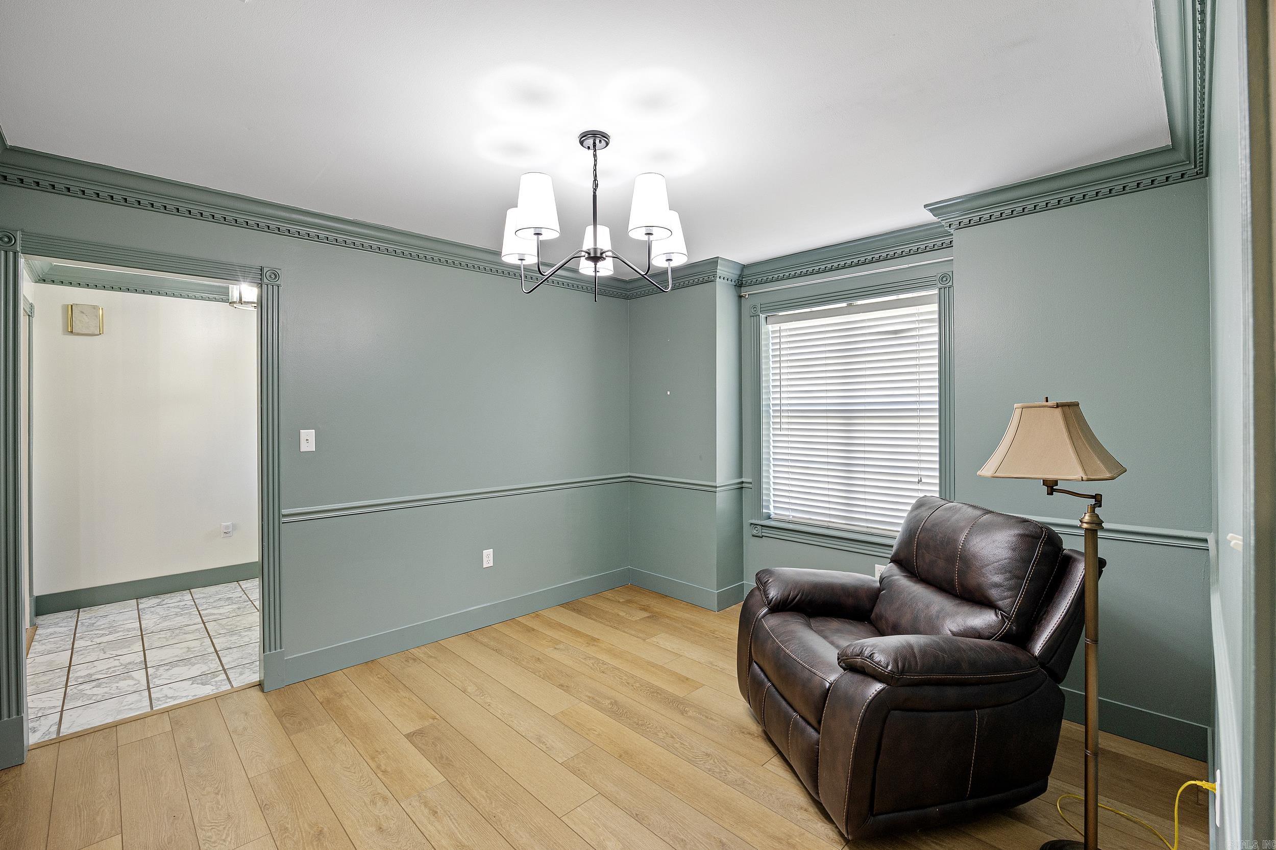 2303 W 5th  Russellville, AR