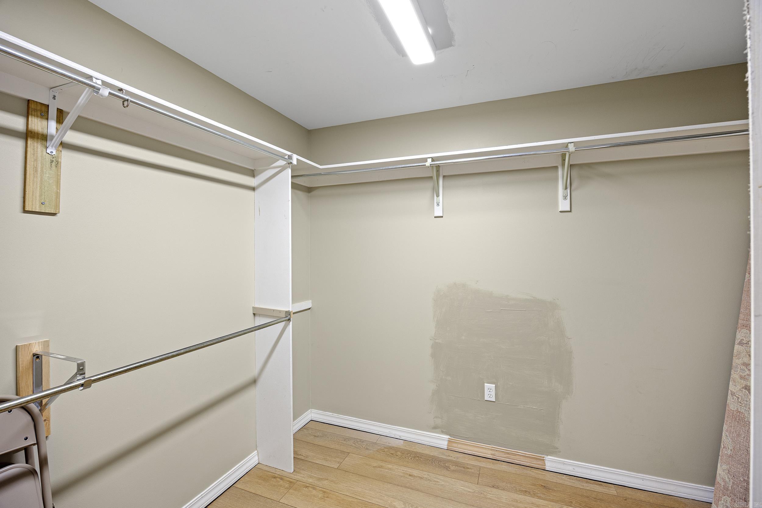 2303 W 5th  Russellville, AR