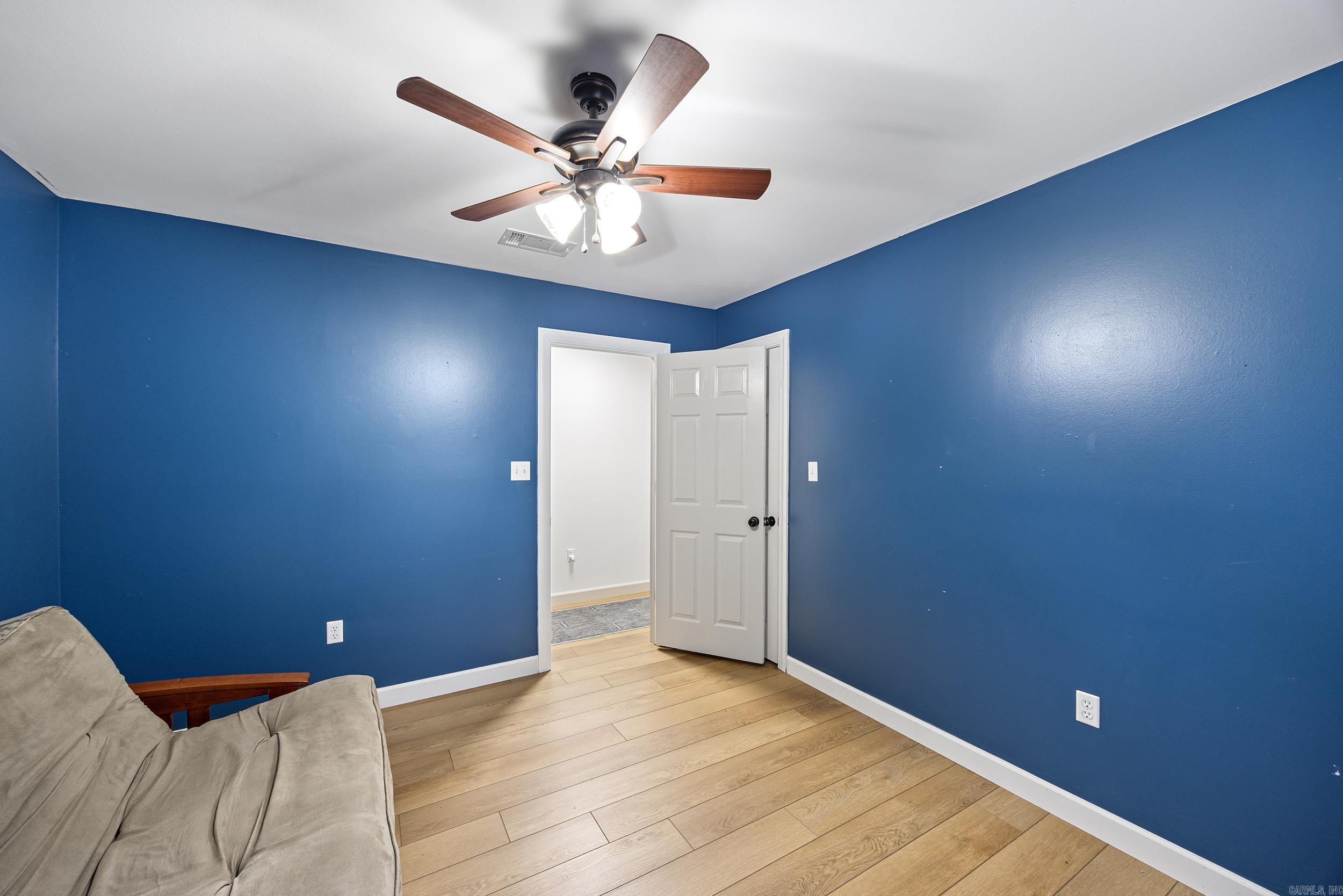 2303 W 5th  Russellville, AR