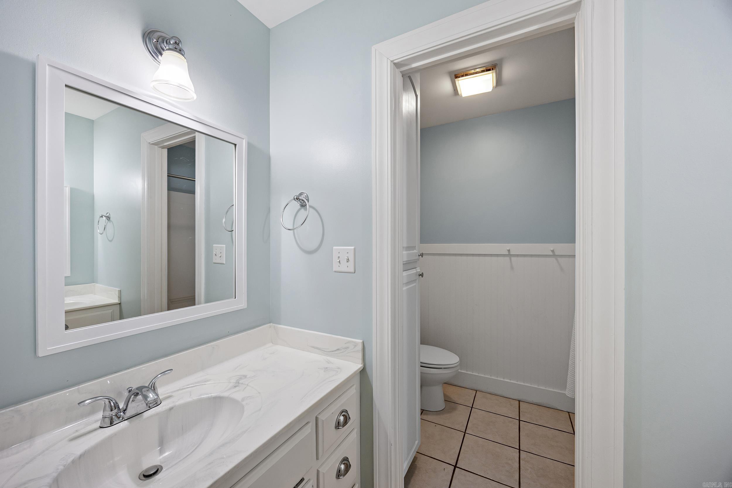 2303 W 5th  Russellville, AR