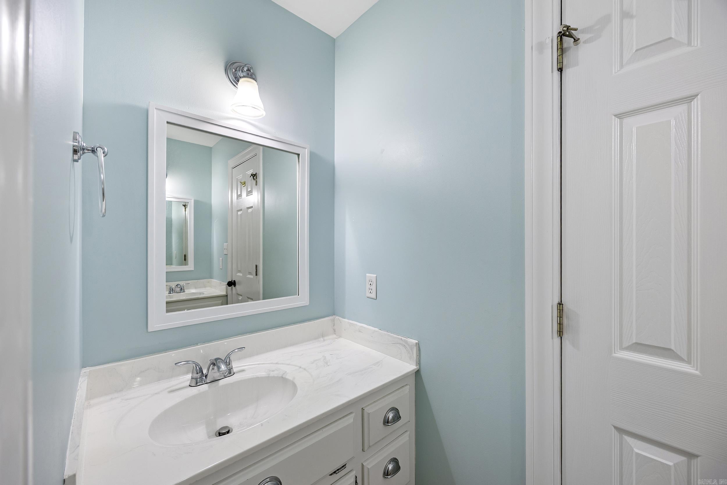 2303 W 5th  Russellville, AR