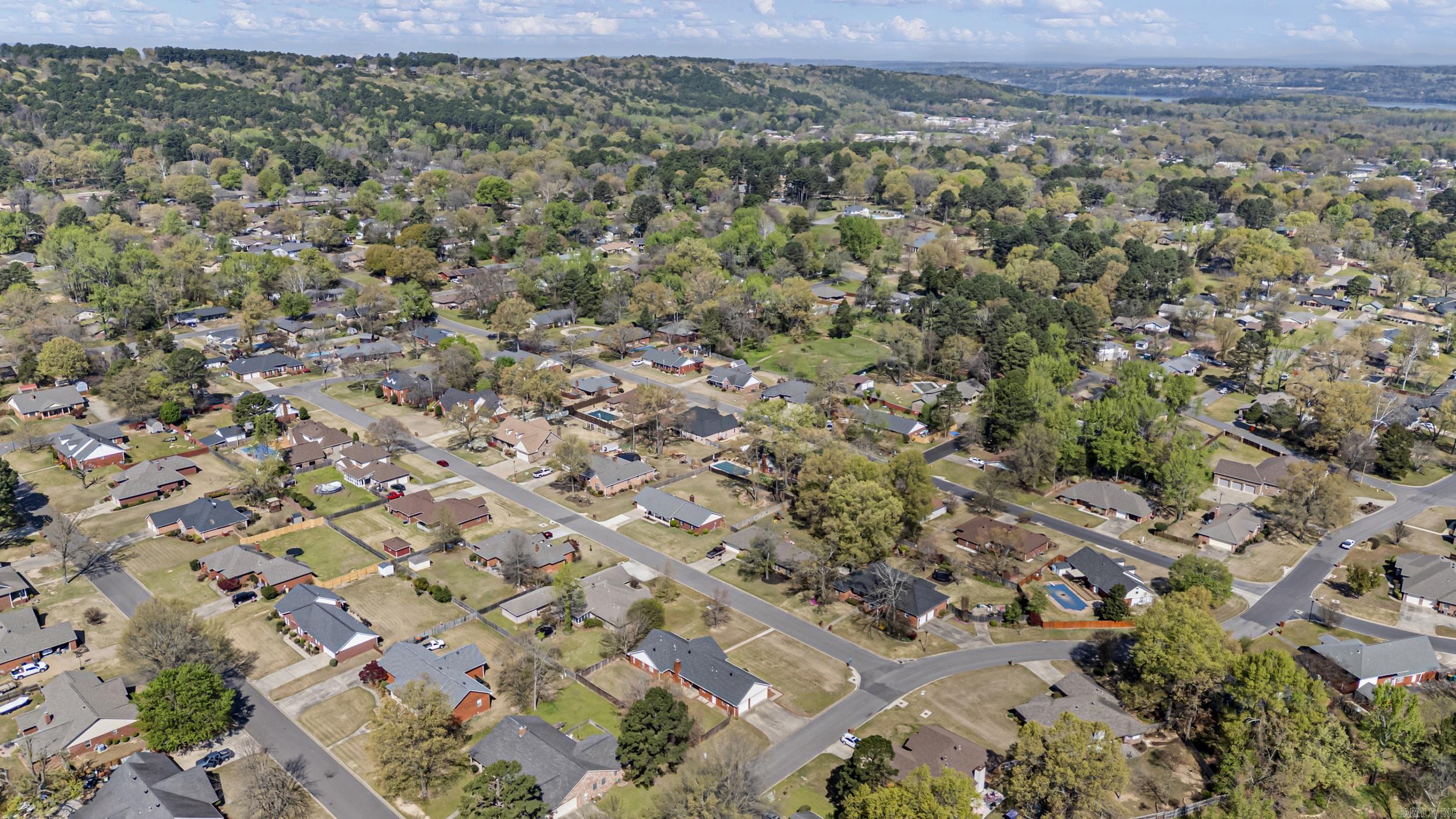 2303 W 5th  Russellville, AR