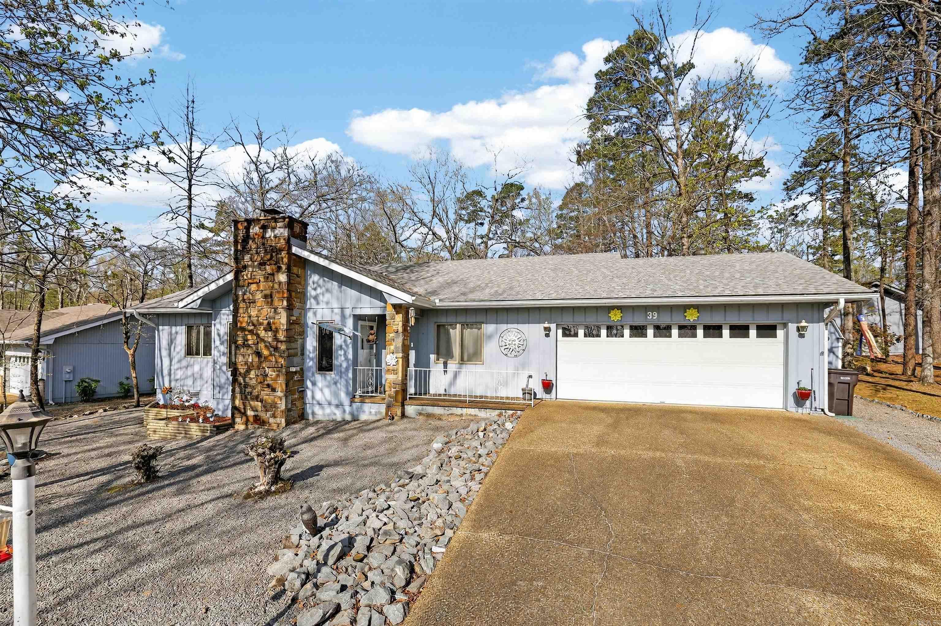 39 Huesca  Hot Springs Village, AR