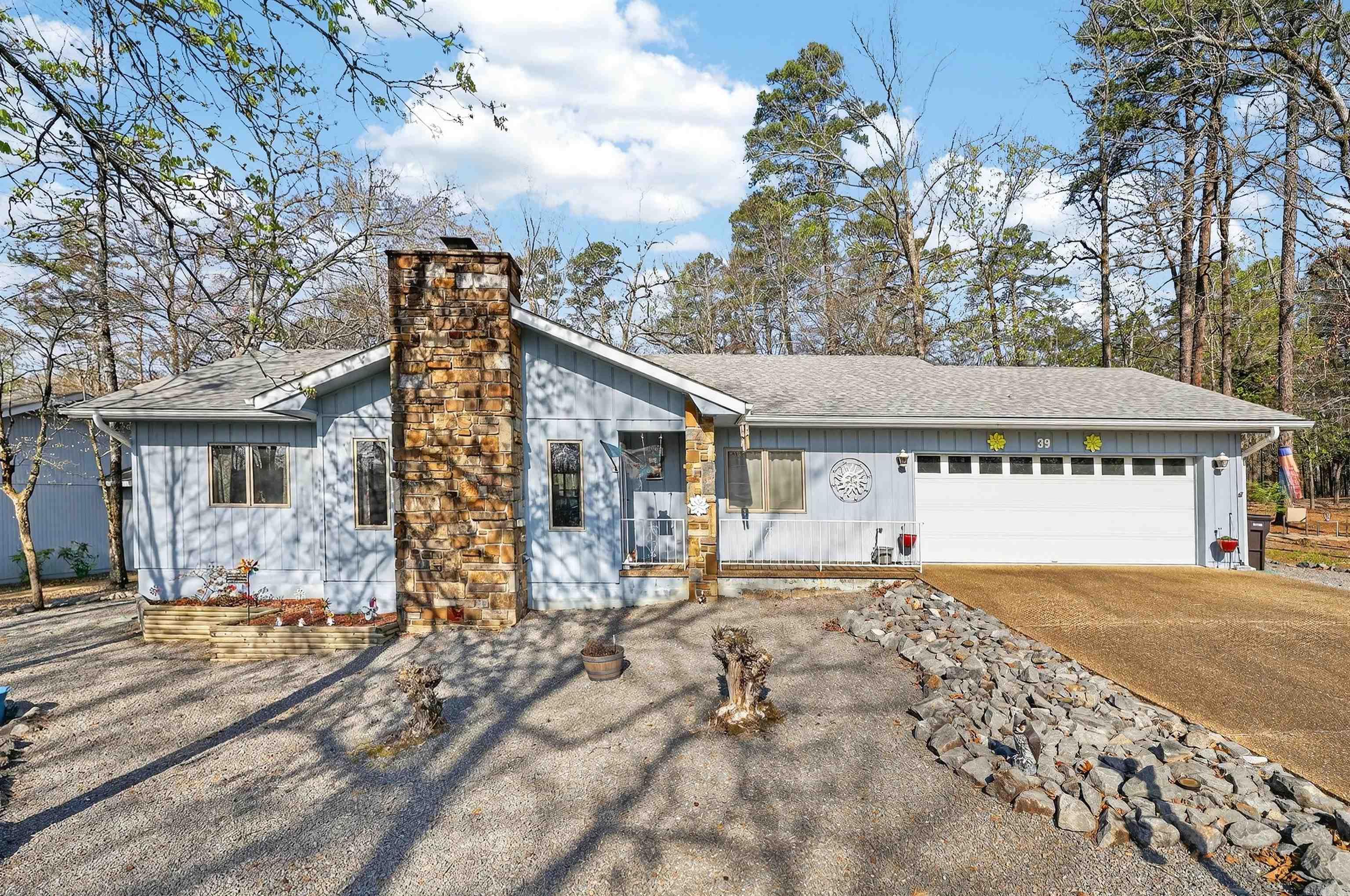 39 Huesca  Hot Springs Village, AR
