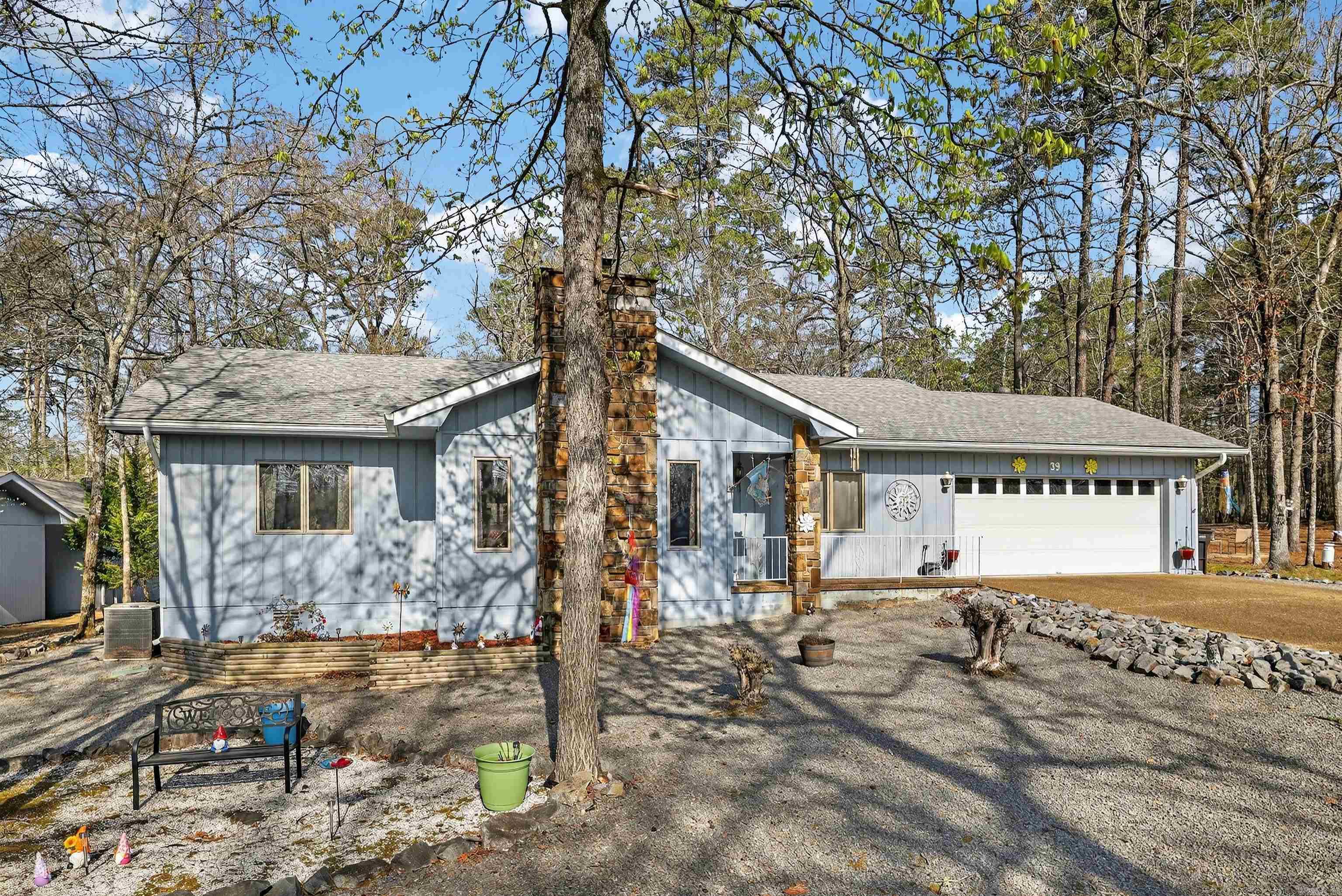 39 Huesca  Hot Springs Village, AR